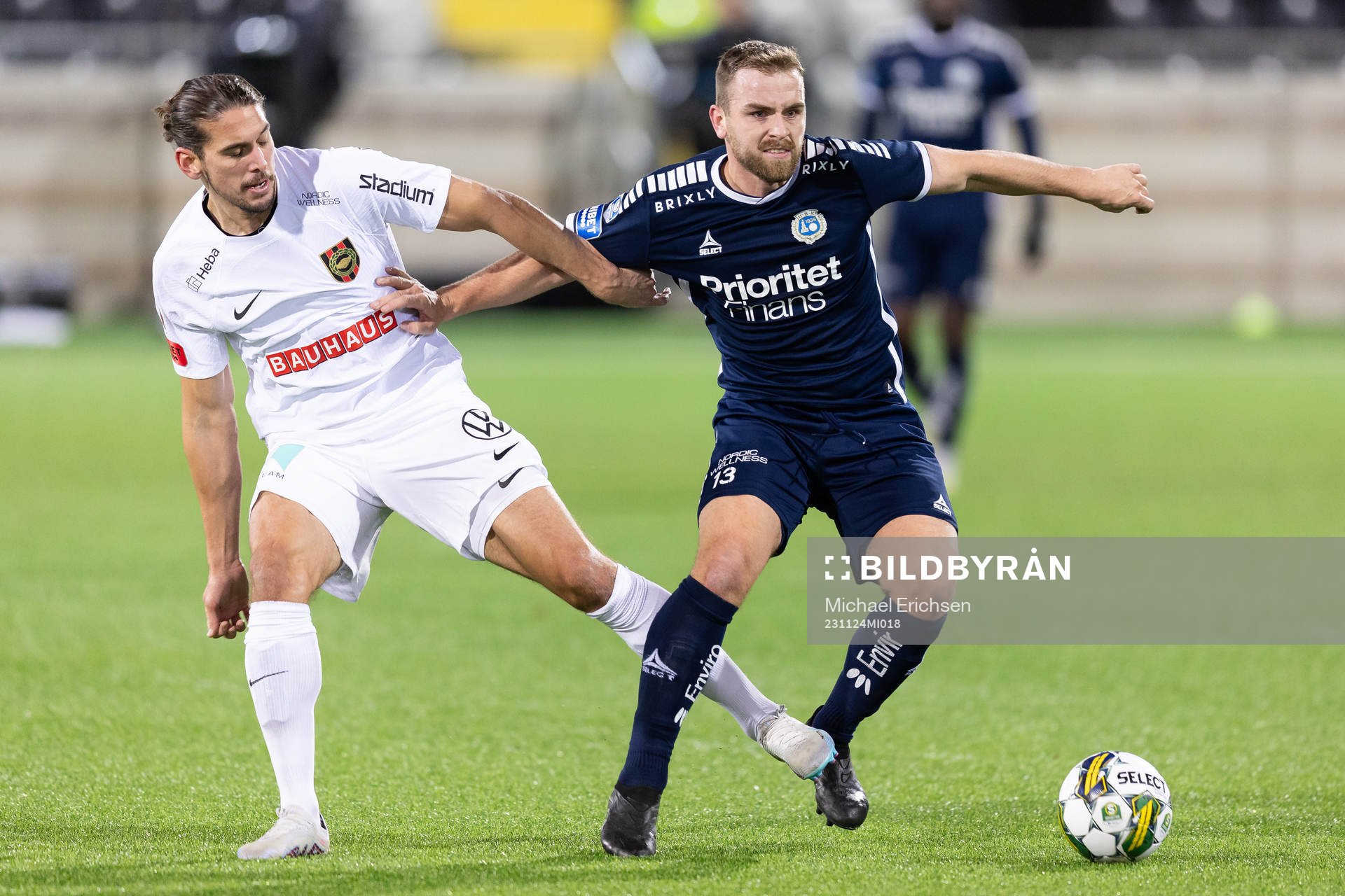 Brommapojkarnas Nikola Vasic och Utsiktens Erik Gunnarsson