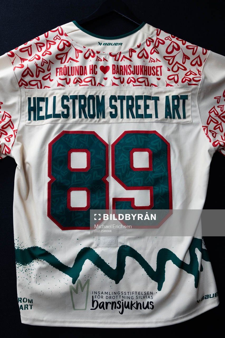 Frölundas matchtröja designad av Hellstrom Street Art