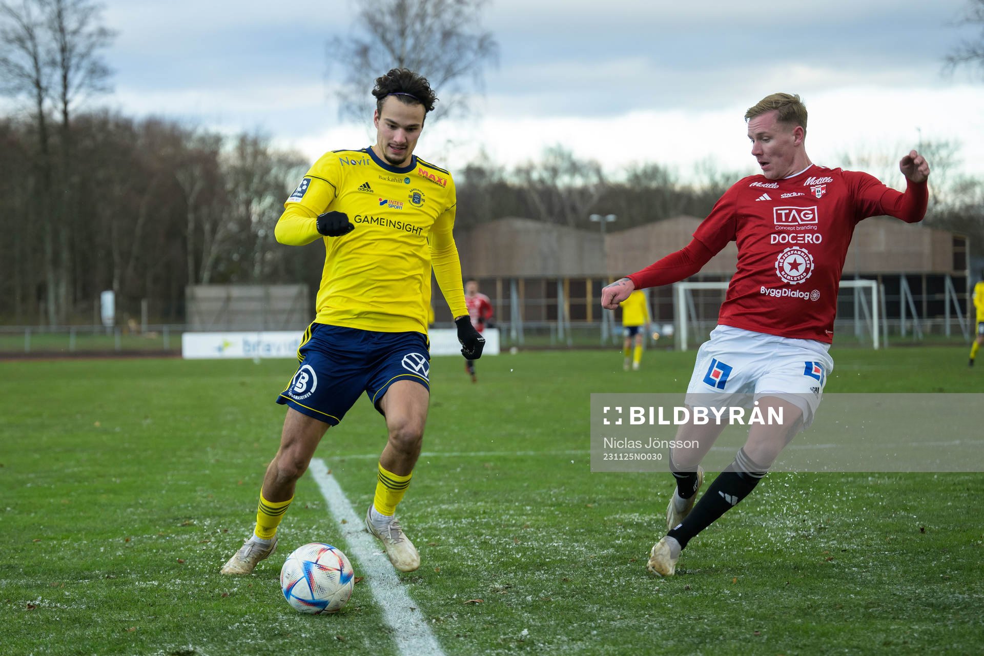 Ängelholms Assad Al Hamlawi och Karlstads Linus Fredriksson