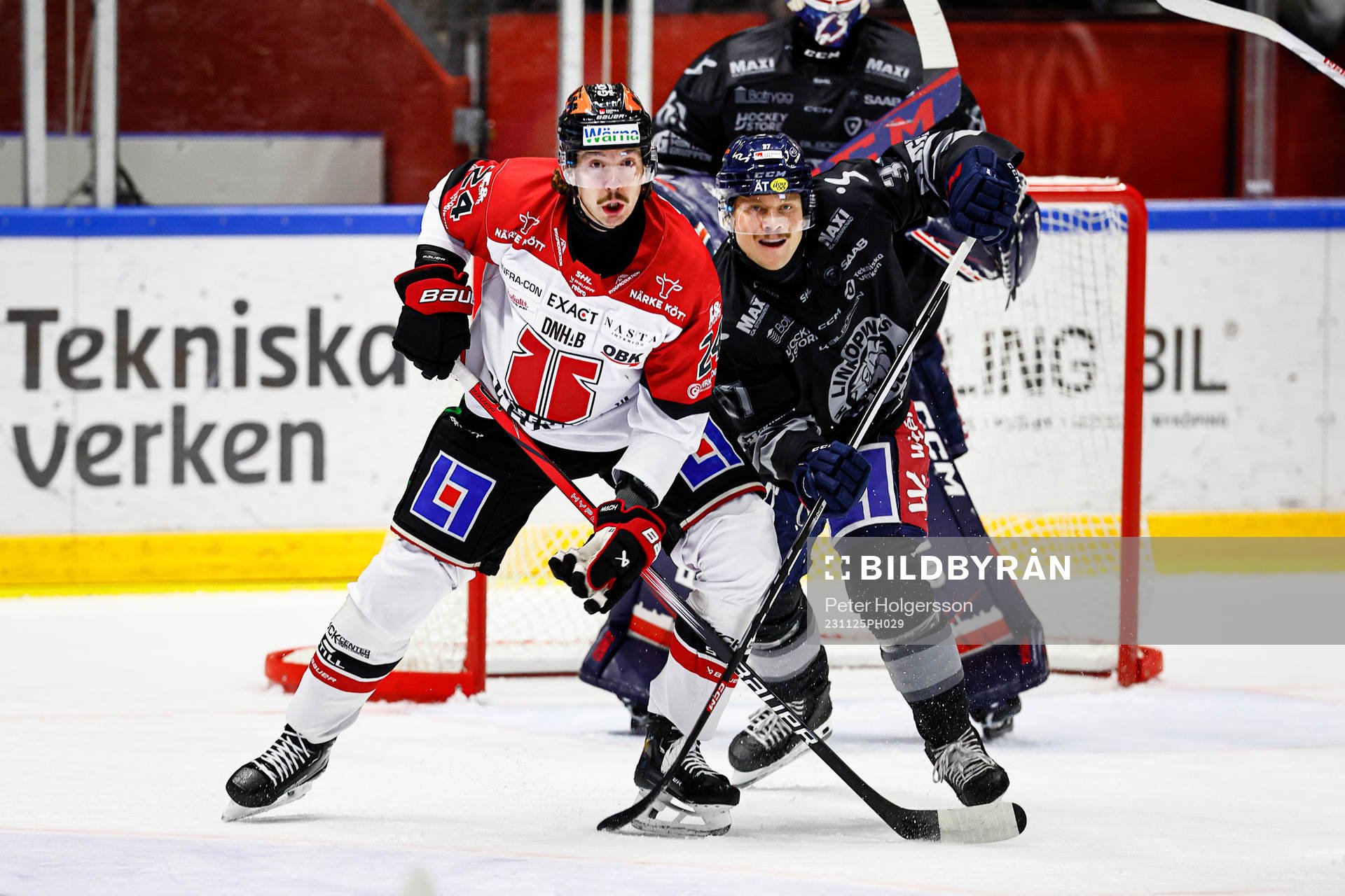 Örebros Hannes Björninen och Linköpings Jesper Pettersson