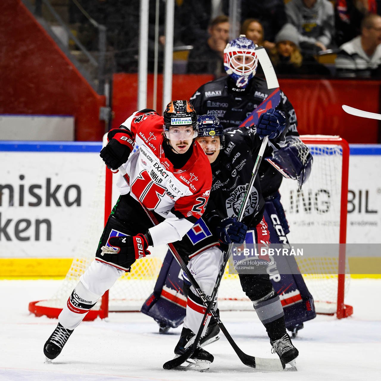 Örebros Hannes Björninen och Linköpings Jesper Pettersson