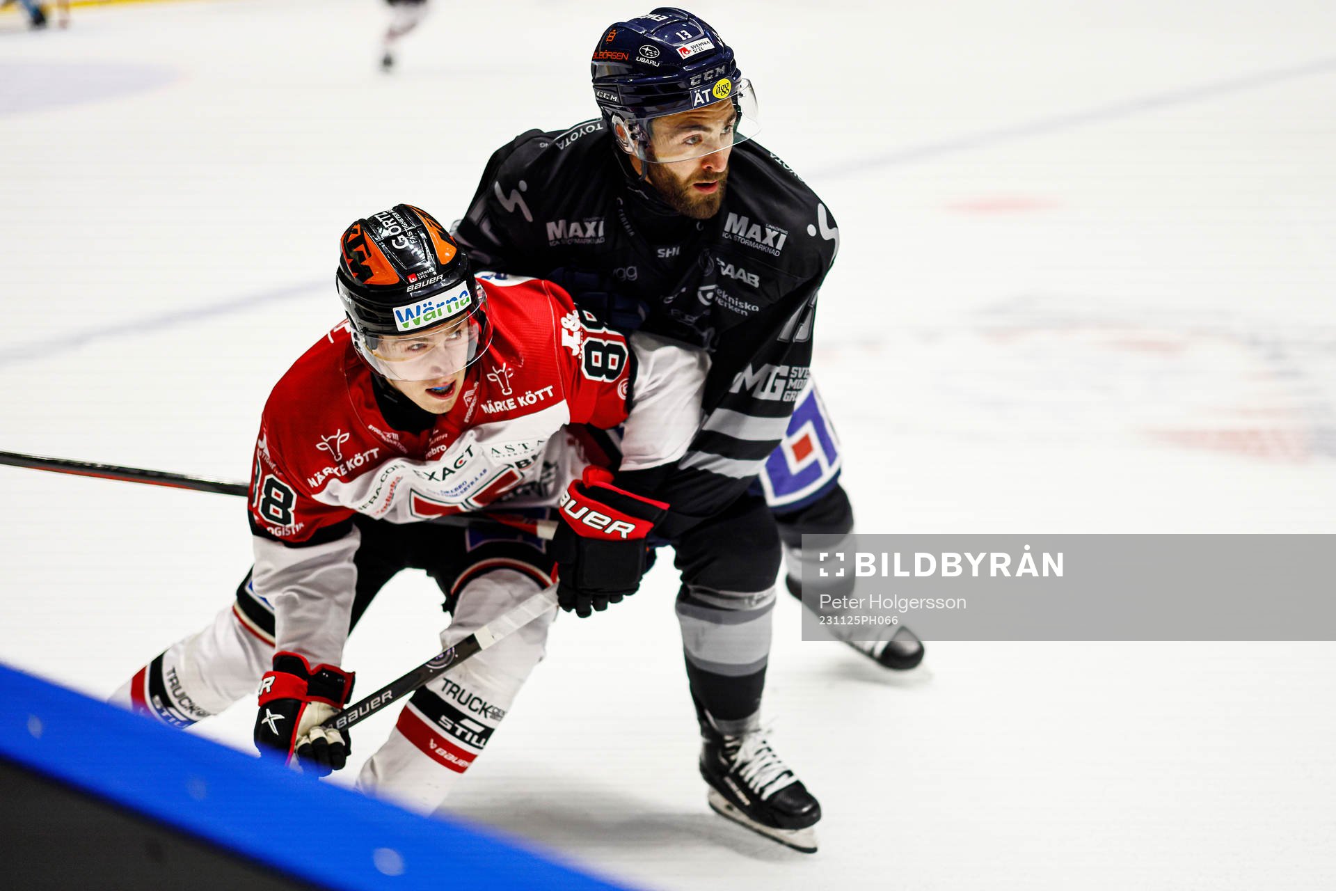 Örebros Jonathan Lekkerimäki och Linköpings Anthony Greco