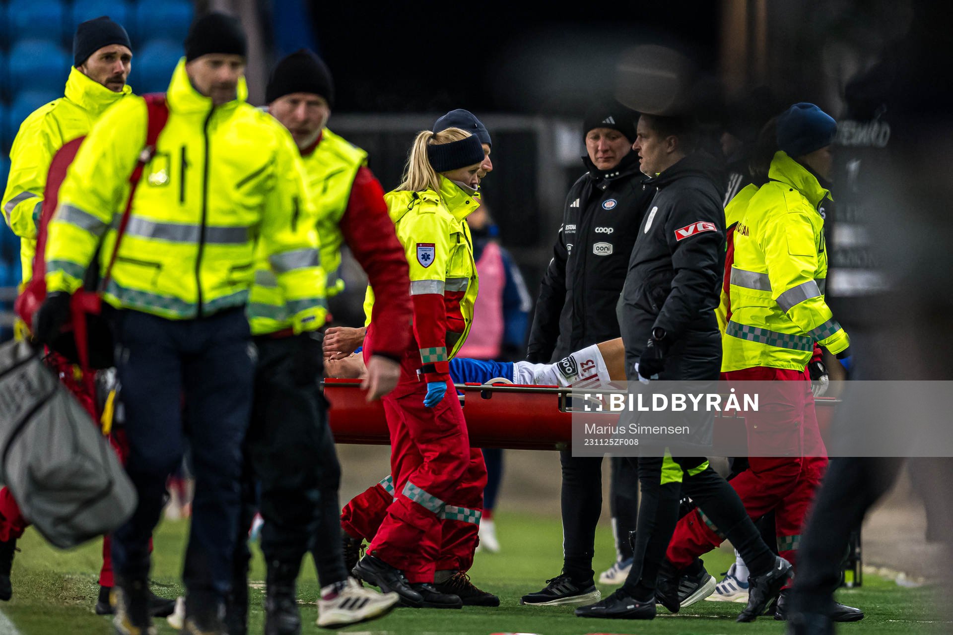 Mimmi Löfwenius Veum of Vålerenga in pain