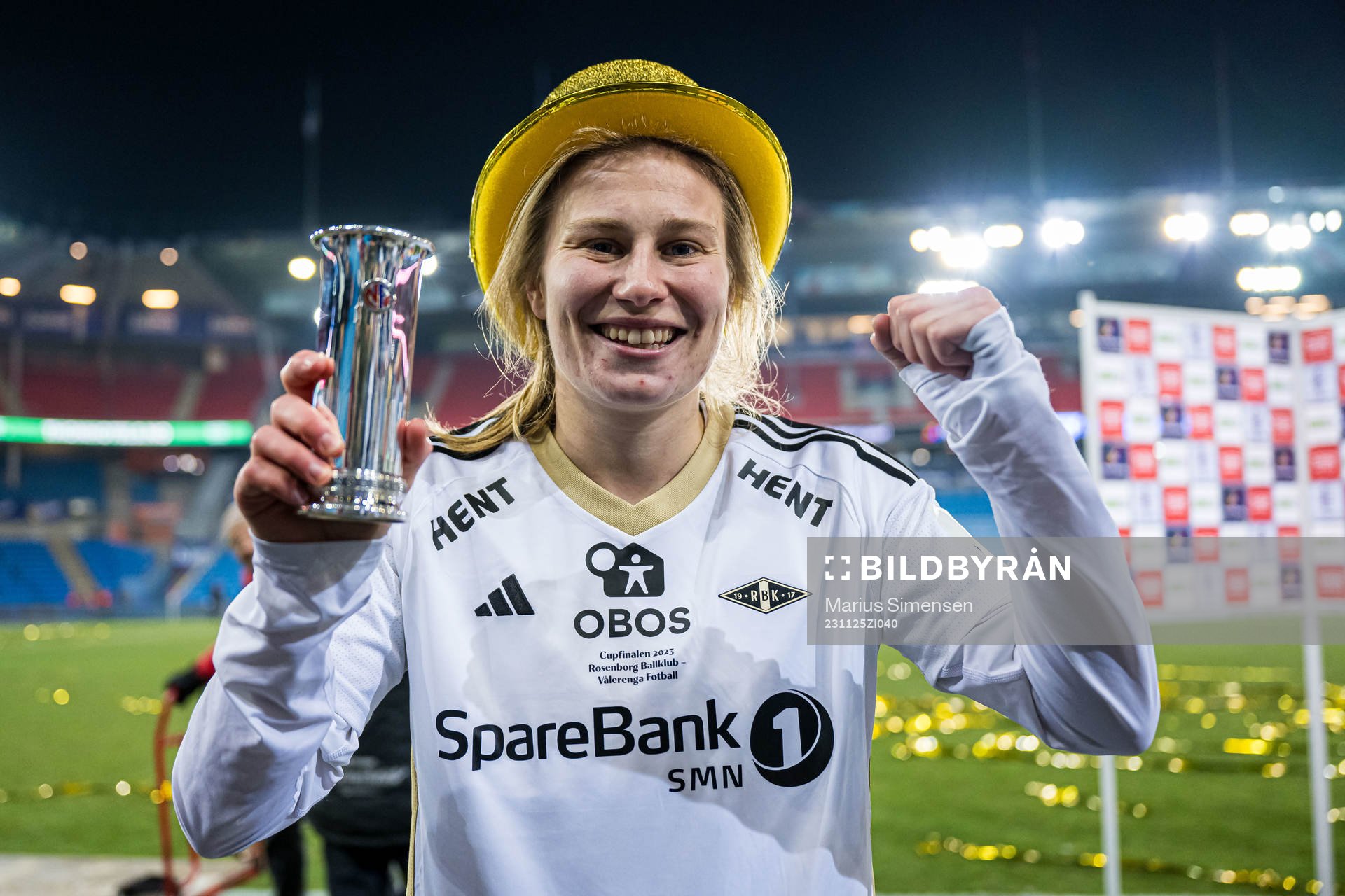 Cesilie Andreassen of Rosenborg celebrates with the trophy
