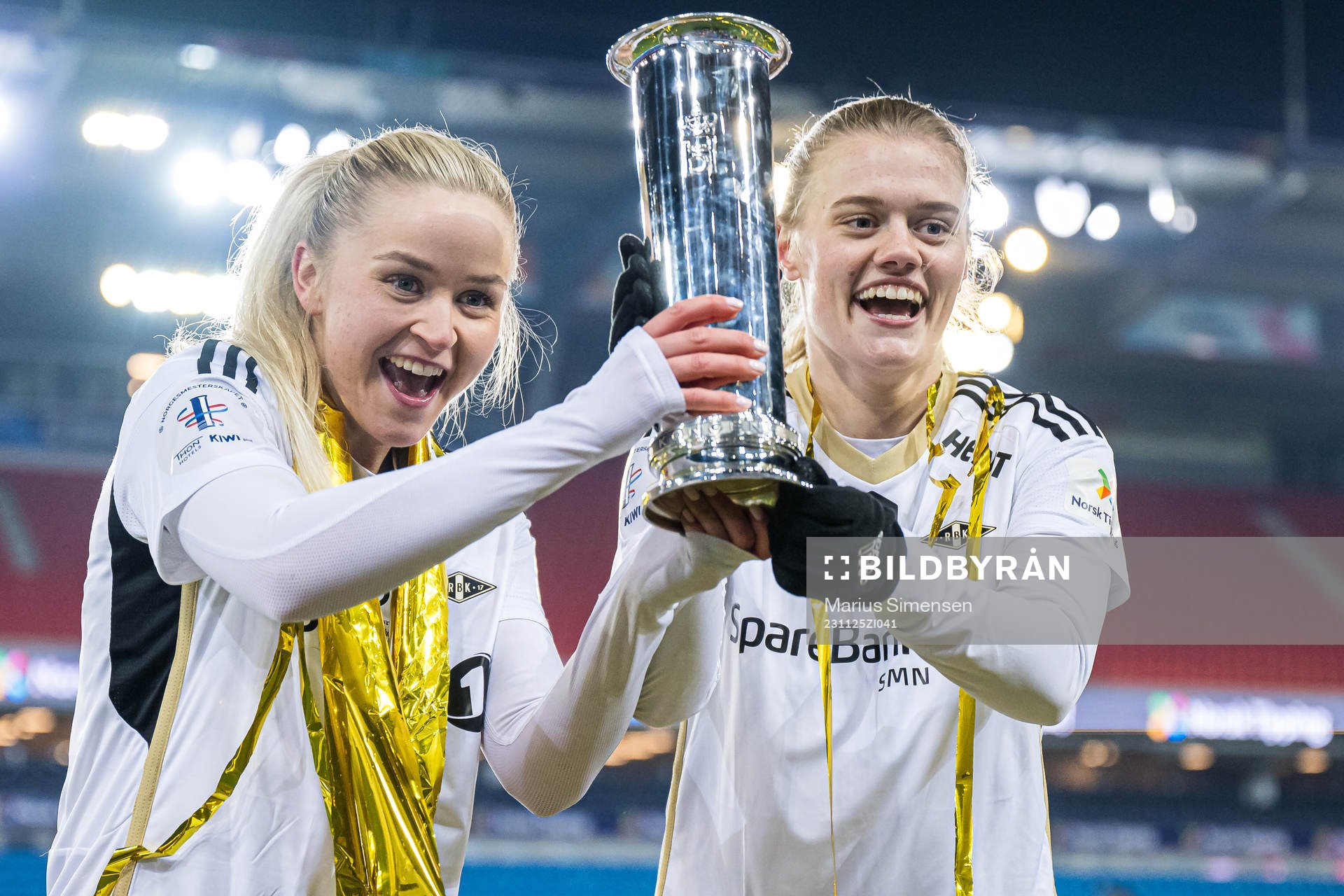 Anna Jøsendal and Mathilde Harviken of Rosenborg