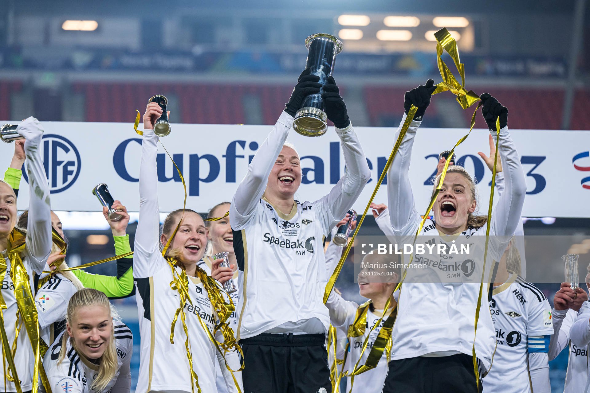 Emilie Marie Joramo, Sara Iren Lindbak Hørte and Mathilde