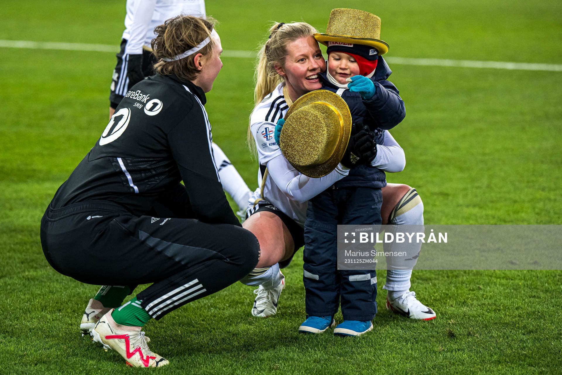 Lene Christensen and Selma Sol Magnusdottir of Rosenborg