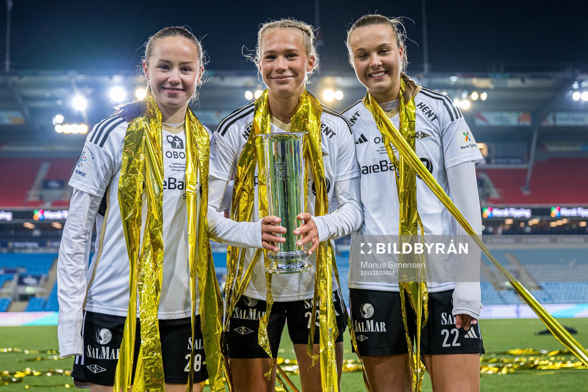Vilde Hulaas Grøseth, Frøya Brennskag-Dorsin and Cille