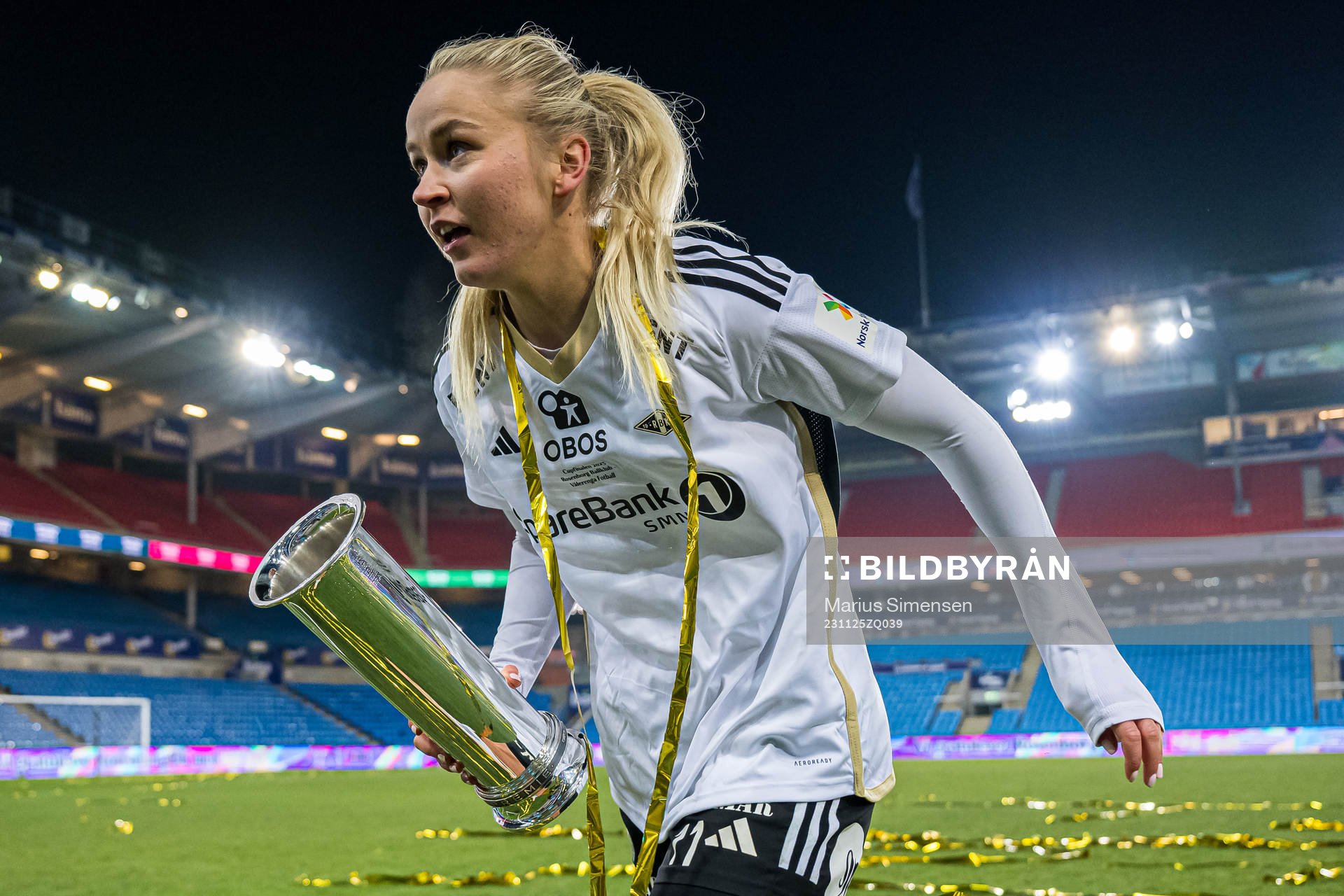 Anna Jøsendal of Rosenborg celebrates with the trophy