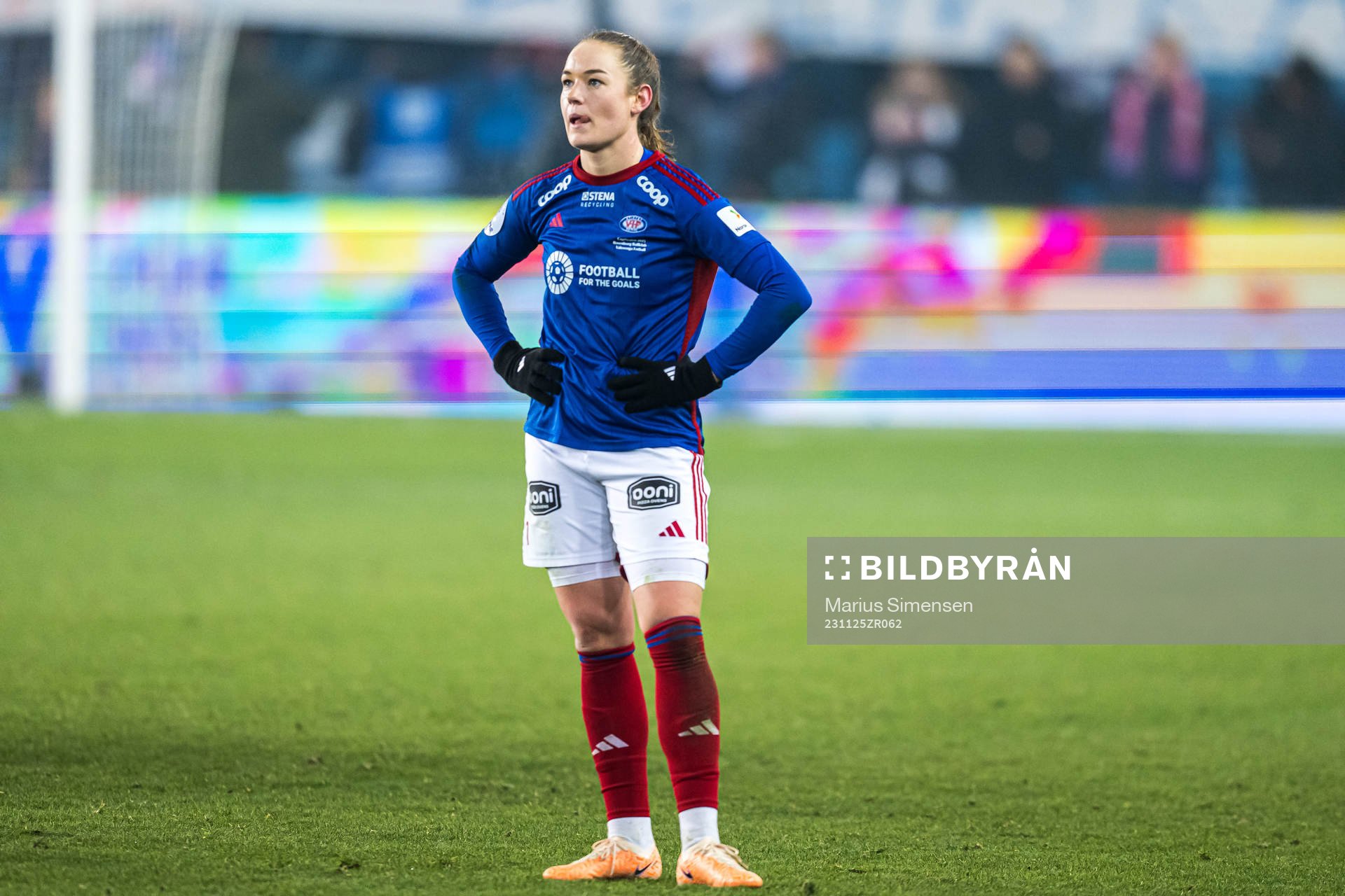 Janni Thomsen of Vålerenga looks dejected