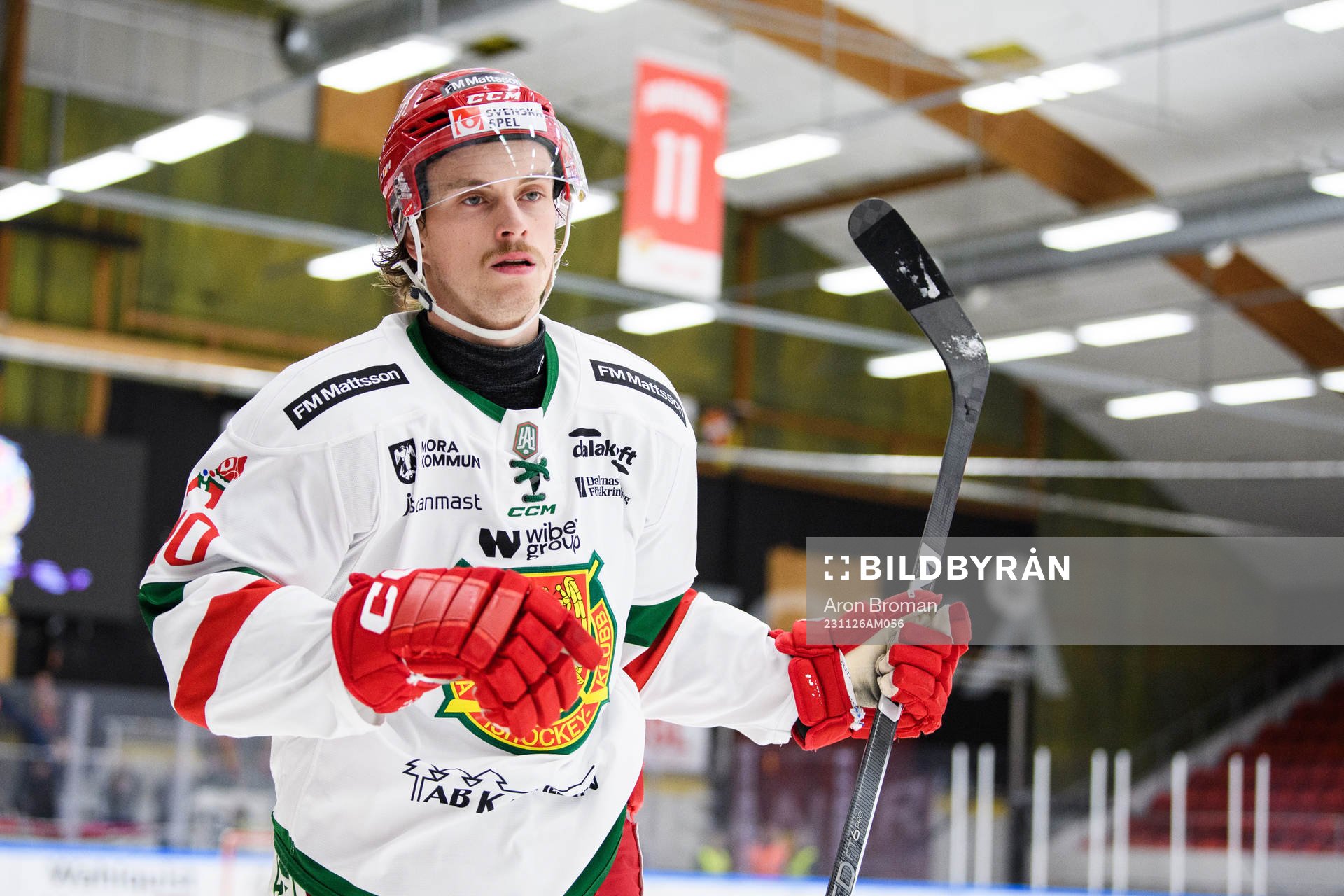 Moras Gustav Willman-Borvik jublar