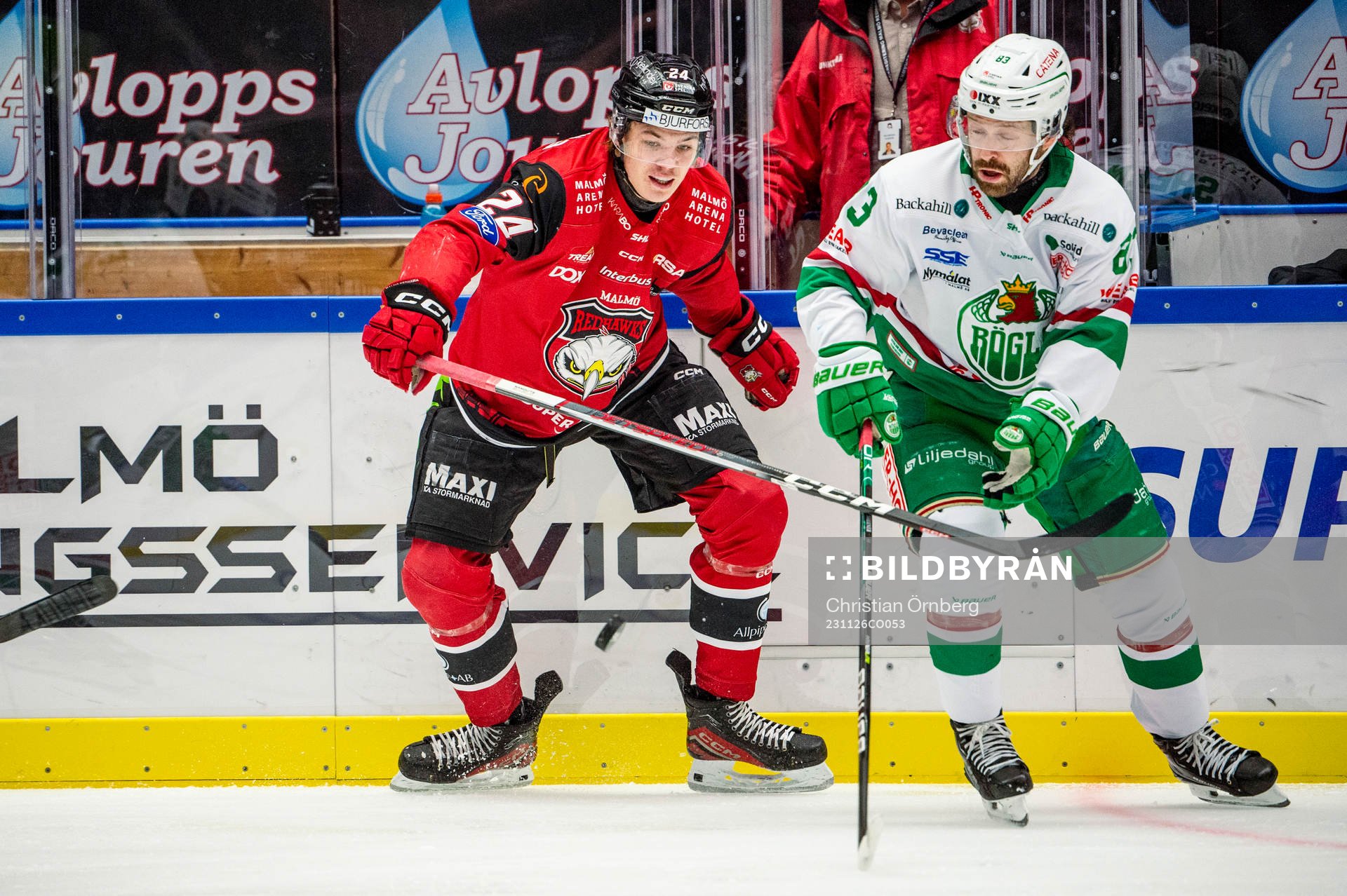 Malmö Redhawks Anton Wahlberg mot Rögles Riley Sheen