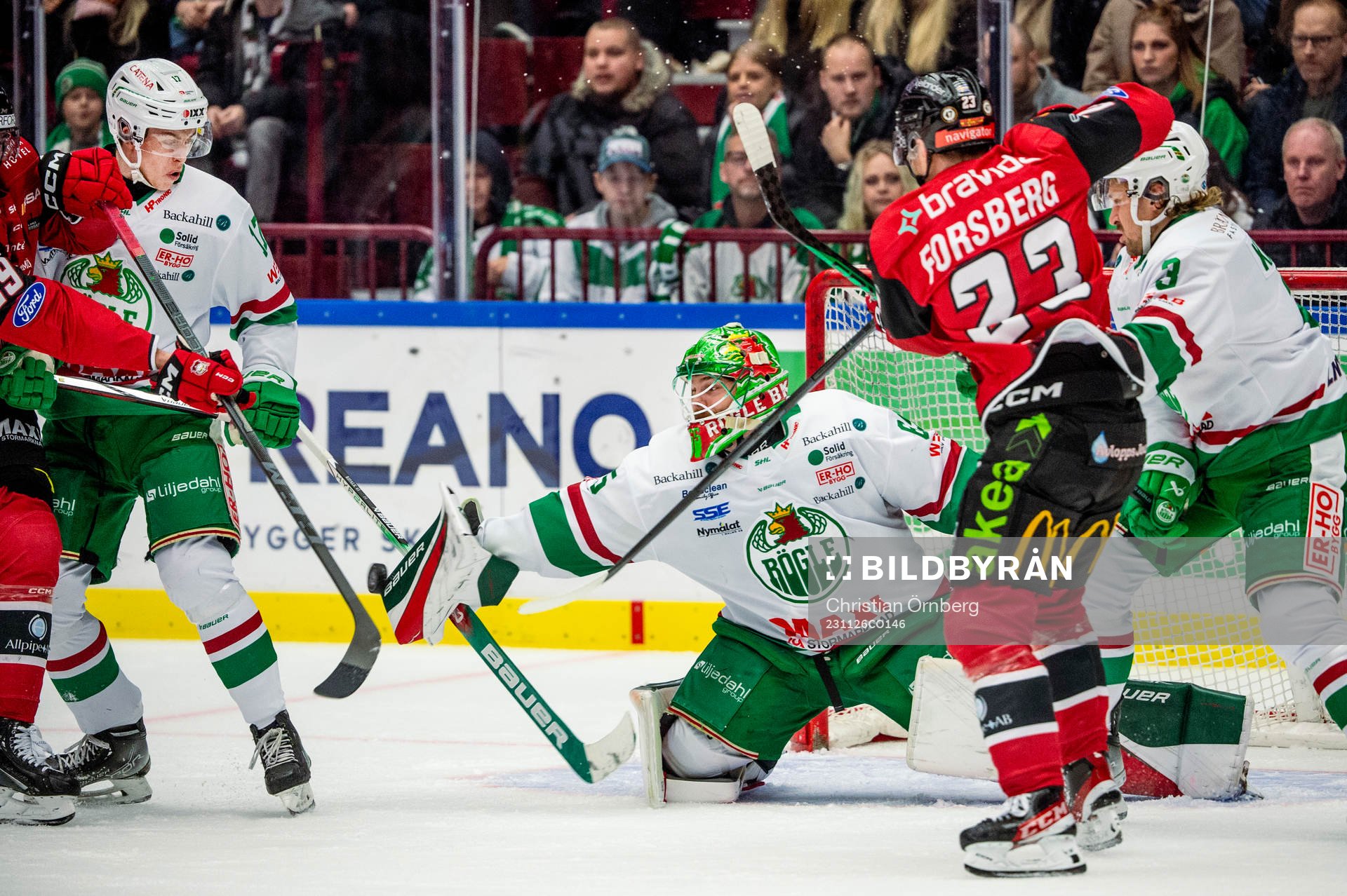 Malmö Redhawks Christoffer Forsberg mot Rögles Simon
