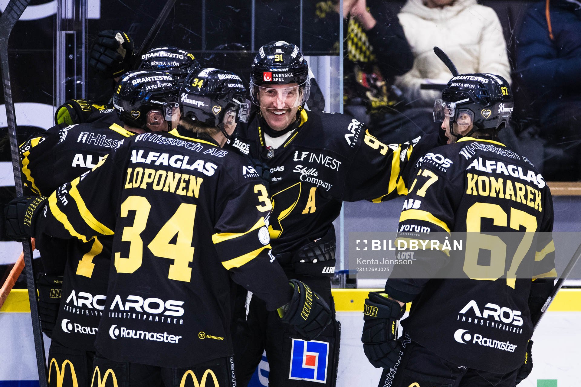 Västerås Nicholas Hutchison jublar