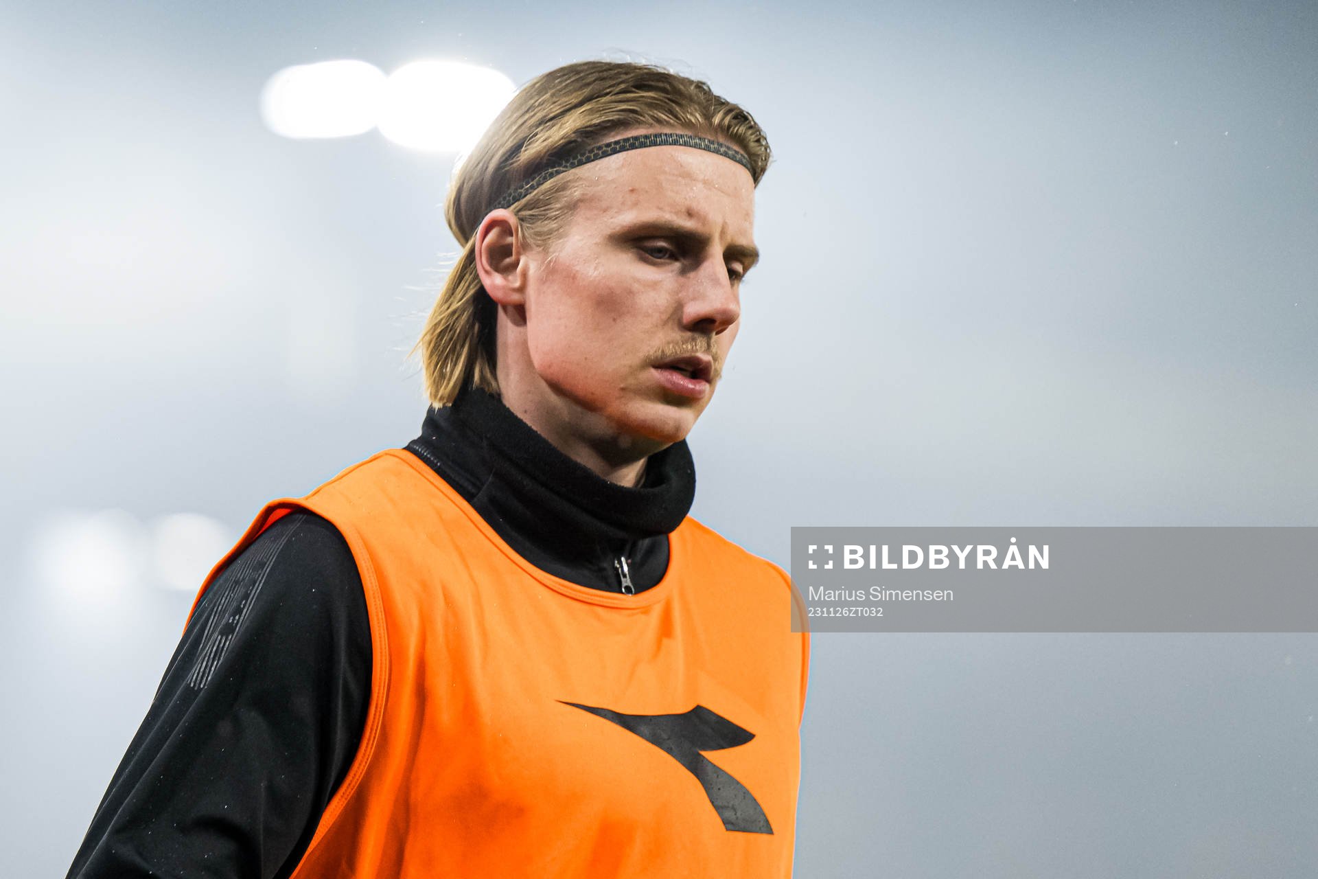 Isak Helstad Amundsen of Bodø/Glimt warms up ahead of during the Eliteserien match between Brann and Bodø/Glimt on November 26, 2023 in Bergen.