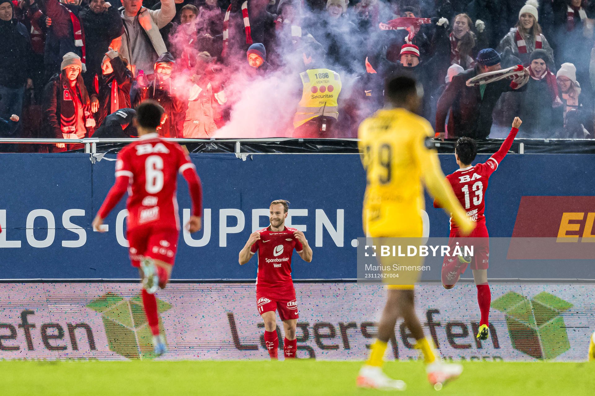 Bård Finne of Brann celebrates