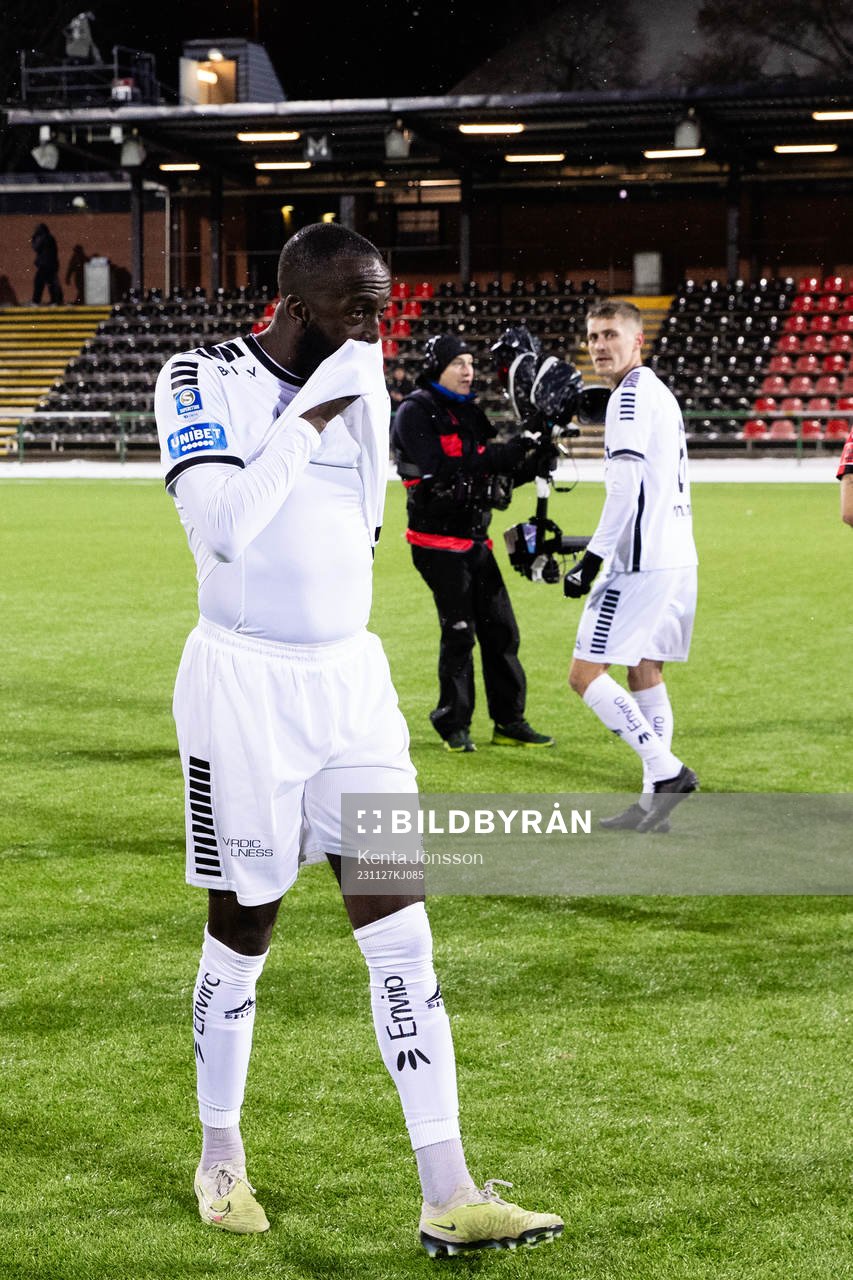 Utsiktens Ronald Mukiibi deppar