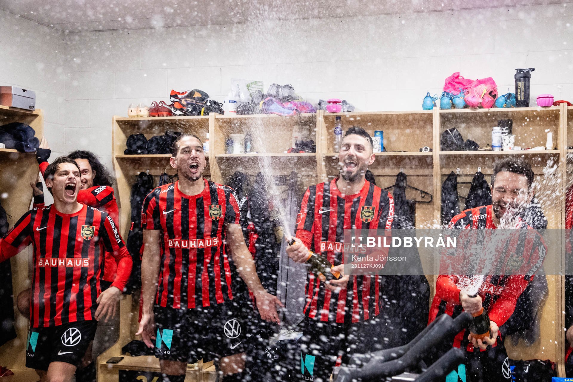 Brommapojkarnas Kevin Ackermannm Nikola Vasic, Rebin Sulaka