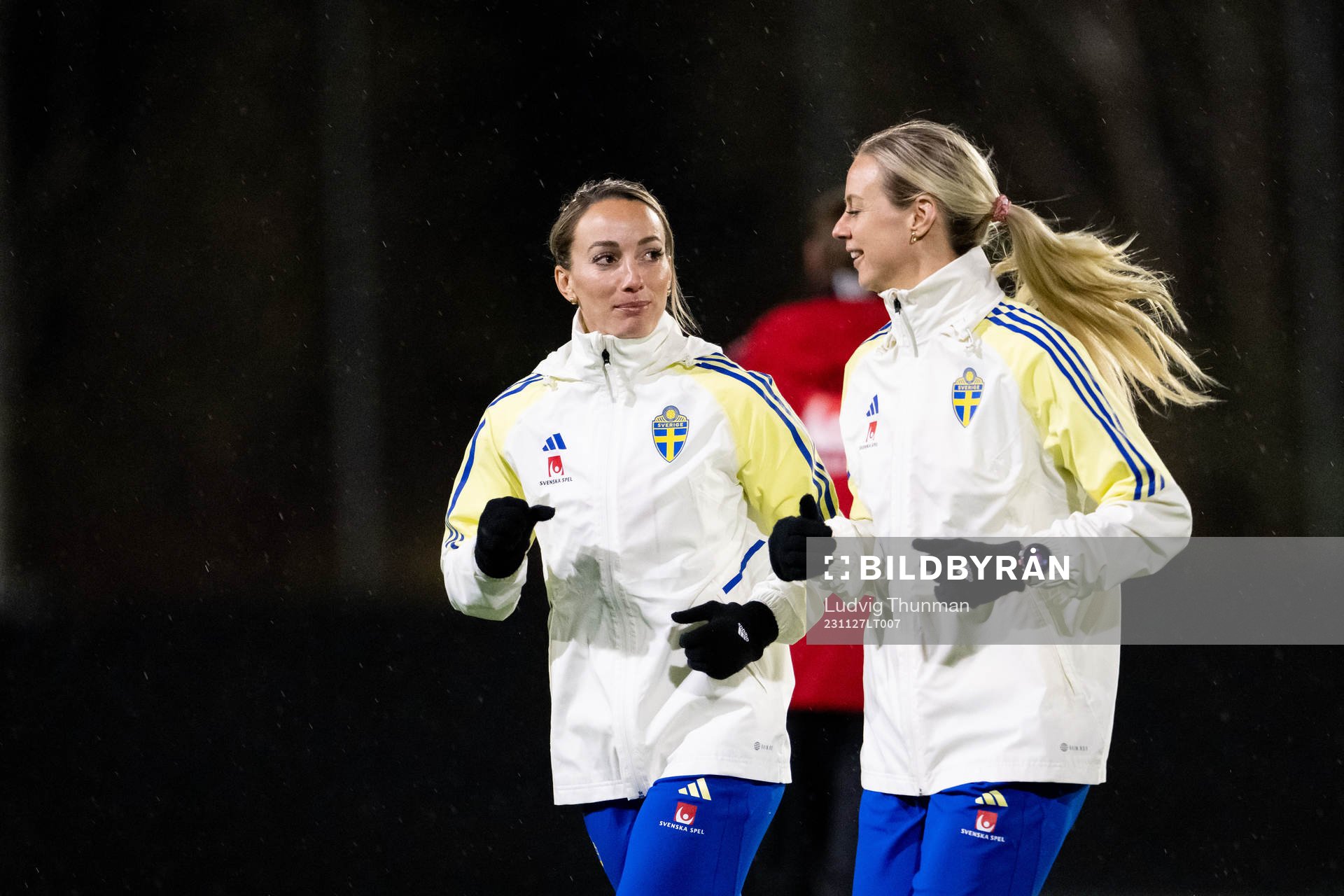 Kosovare Asllani and Amanda Ilestedt