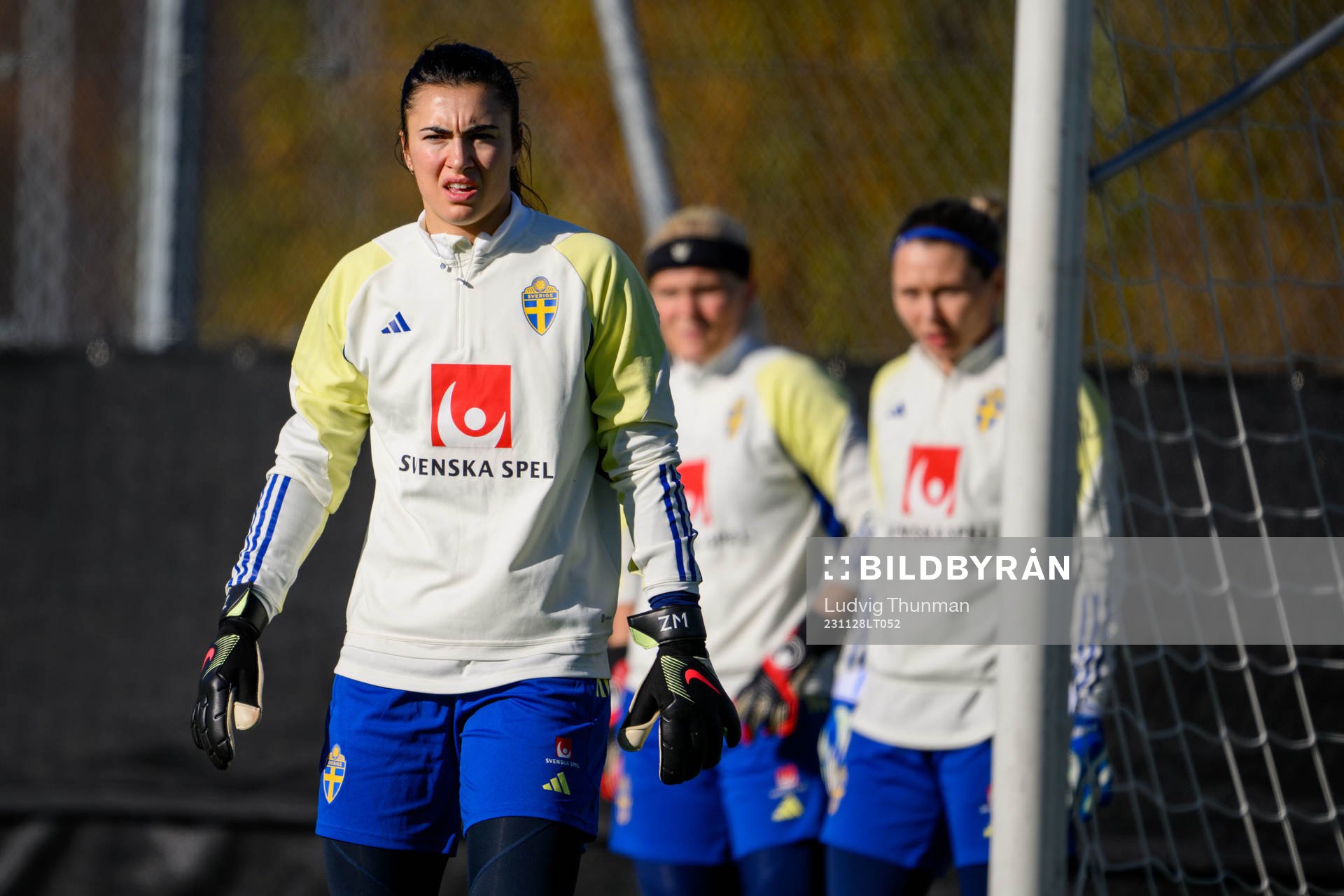 Goalkeeper Zecira Musovic, Goalkeeper Emma Holmgren and
