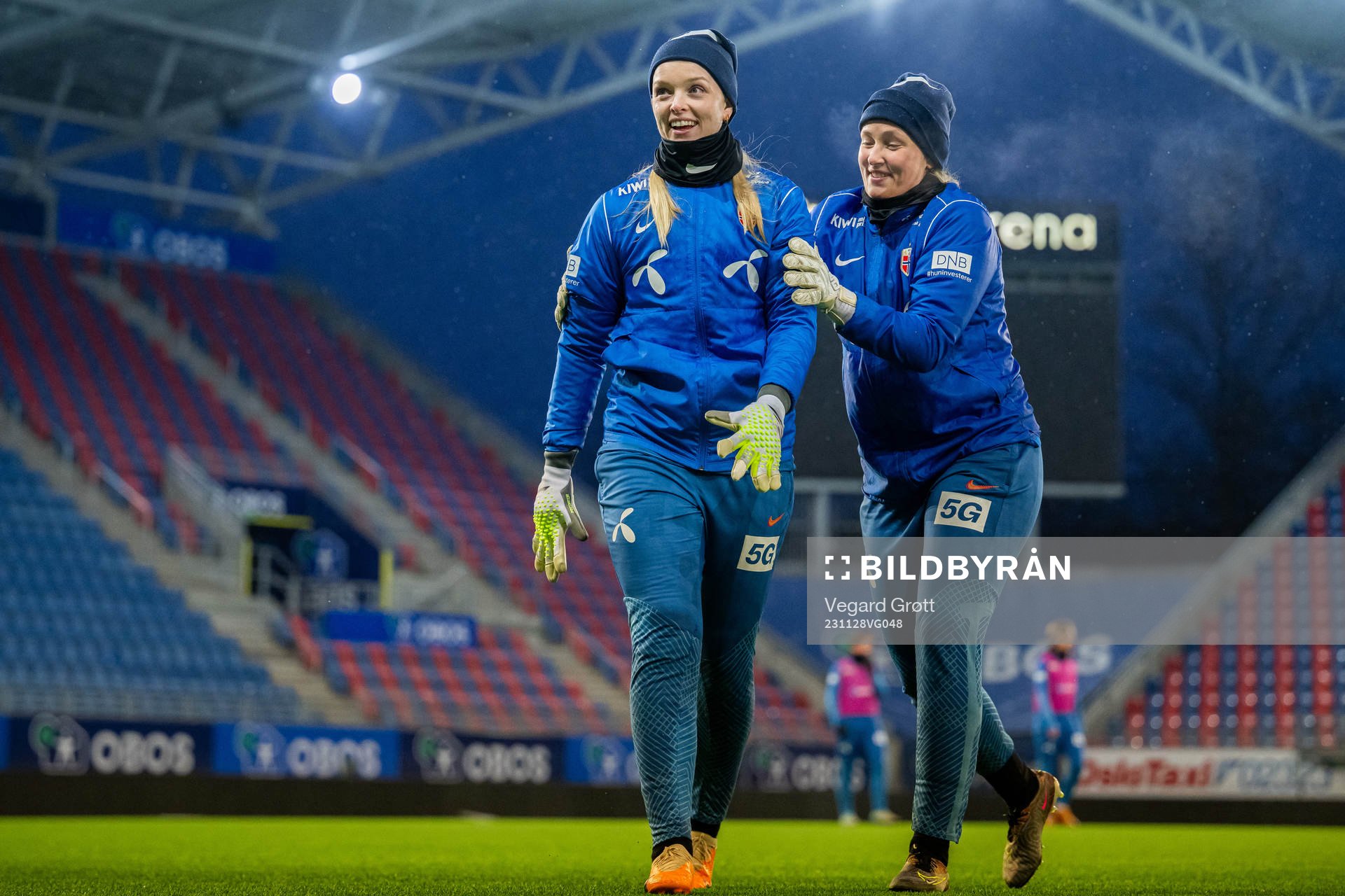Goalkeepers Guro Pettersen and Aurora Mikalsen of the