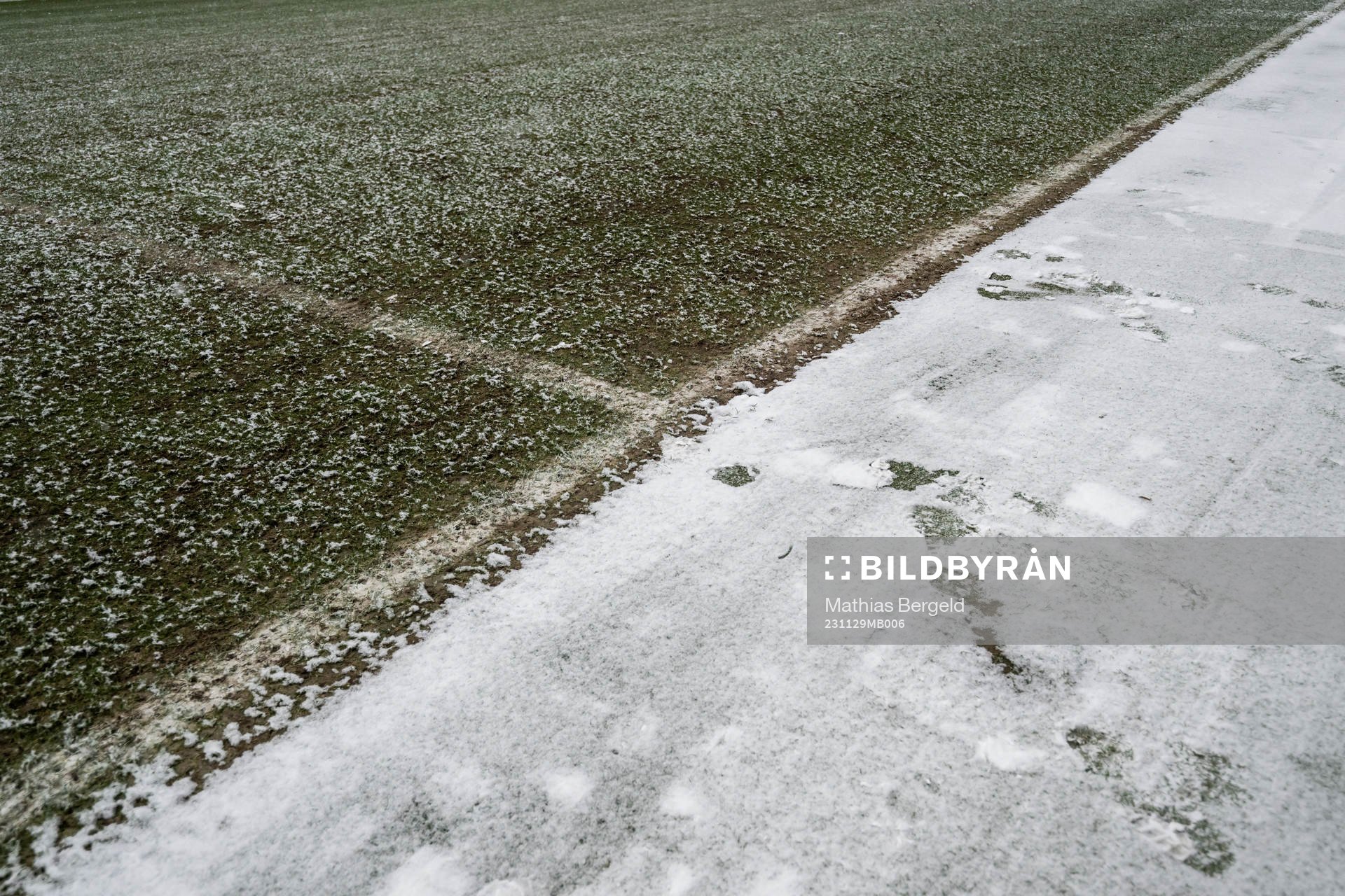 The pitch at Gamla Ullevi covered in snow