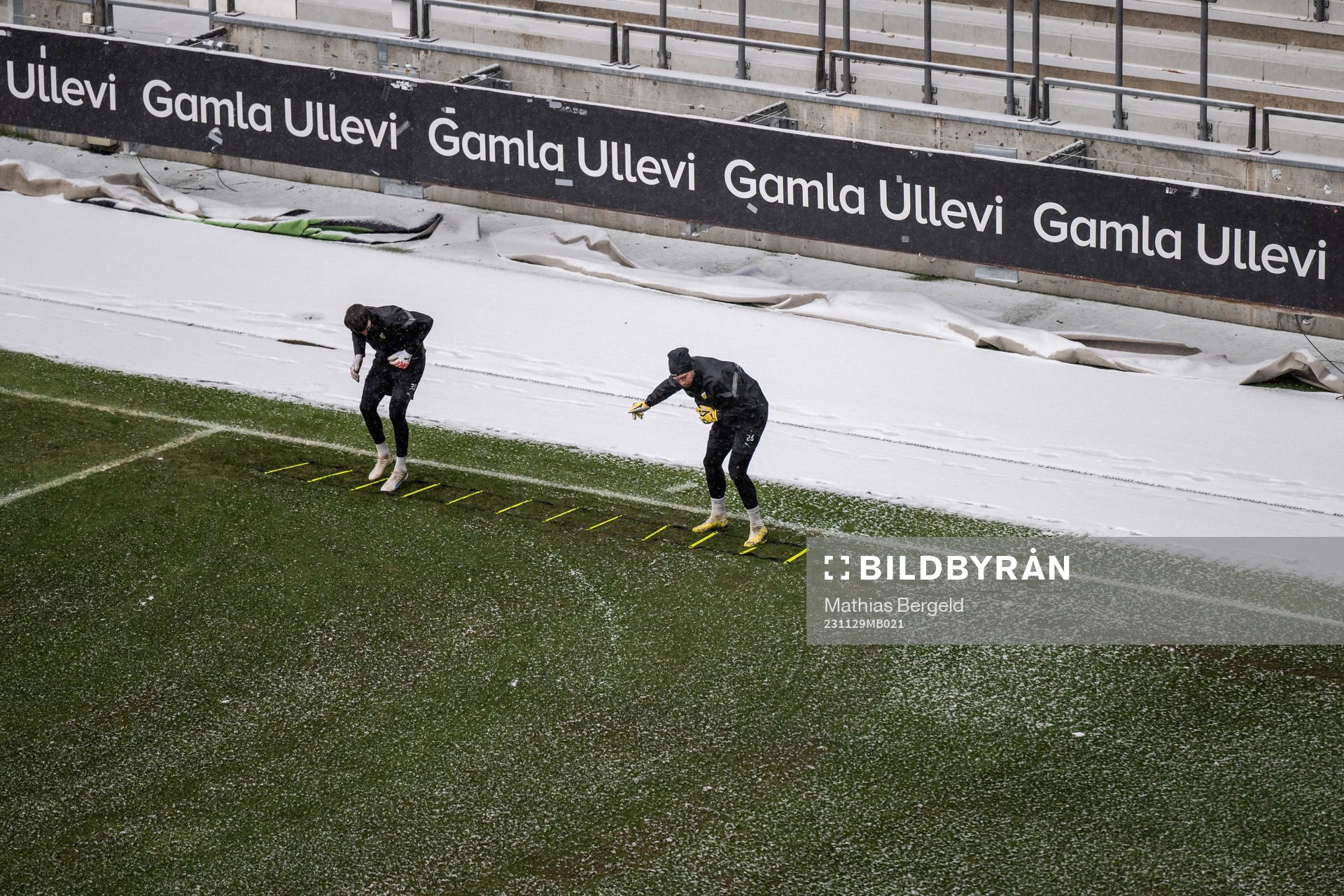 Goalkeeper Sebastian Banozic and goalkeeper Peter