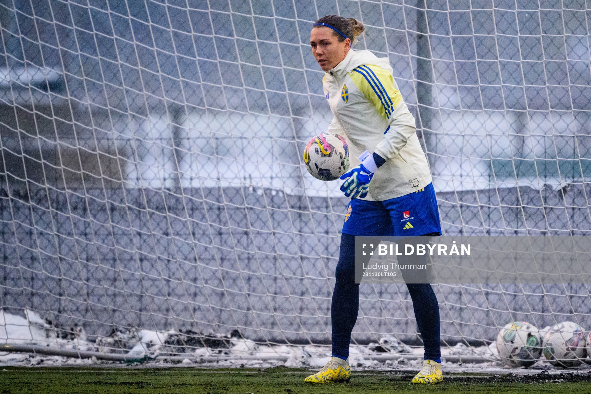 Goalkeeper Jennifer Falk