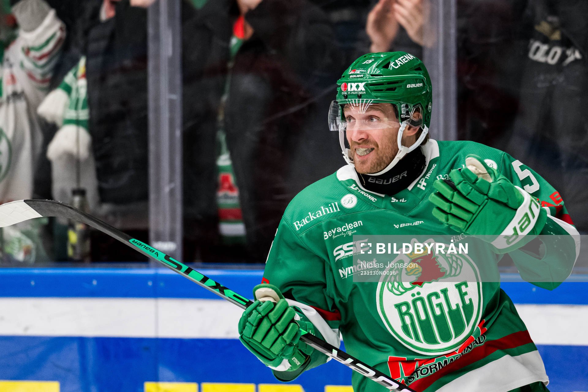 Rögle BKs Simon Ryfors jublar