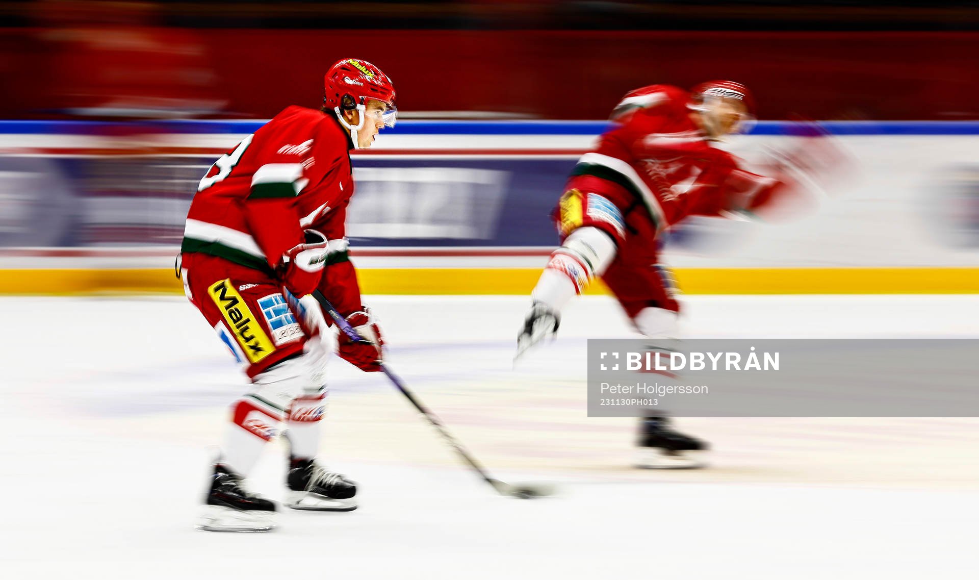MoDos Theo Jacobsson före ishockeymatchen i SHL mellan