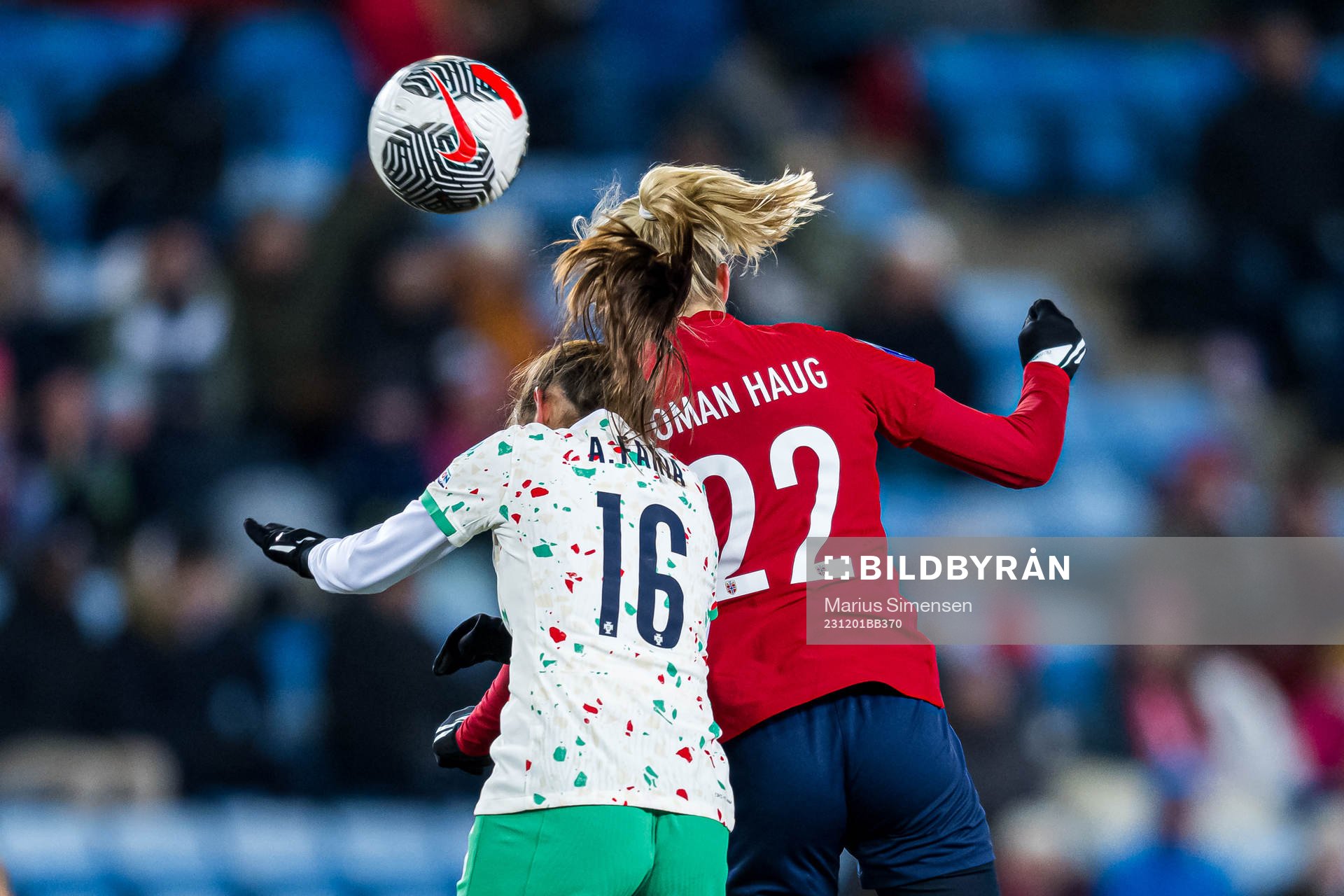 Andreia Faria of Portugal and Sophie Roman Haug of Norway