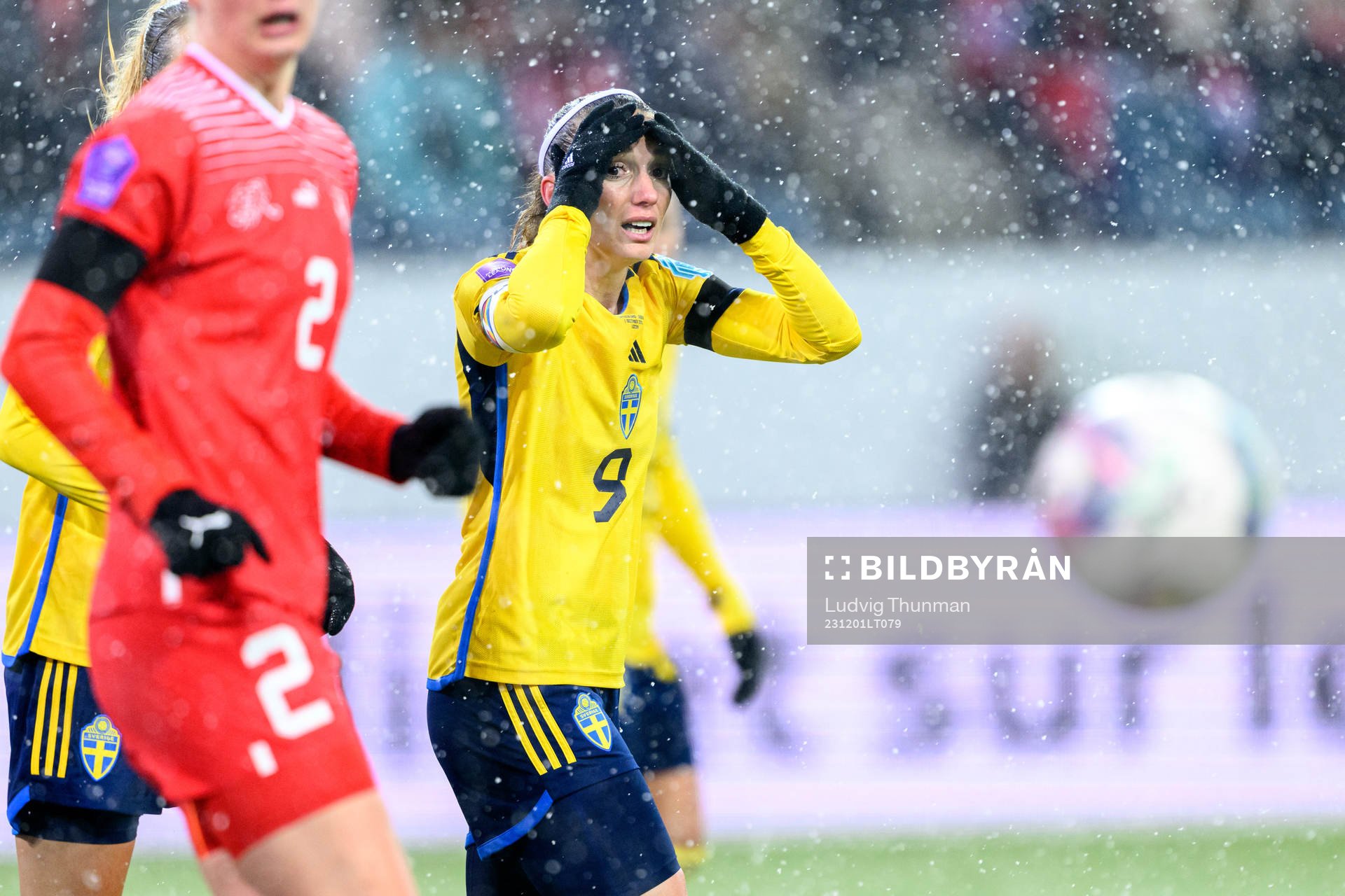 Kosovare Asllani of Sweden looks dejected