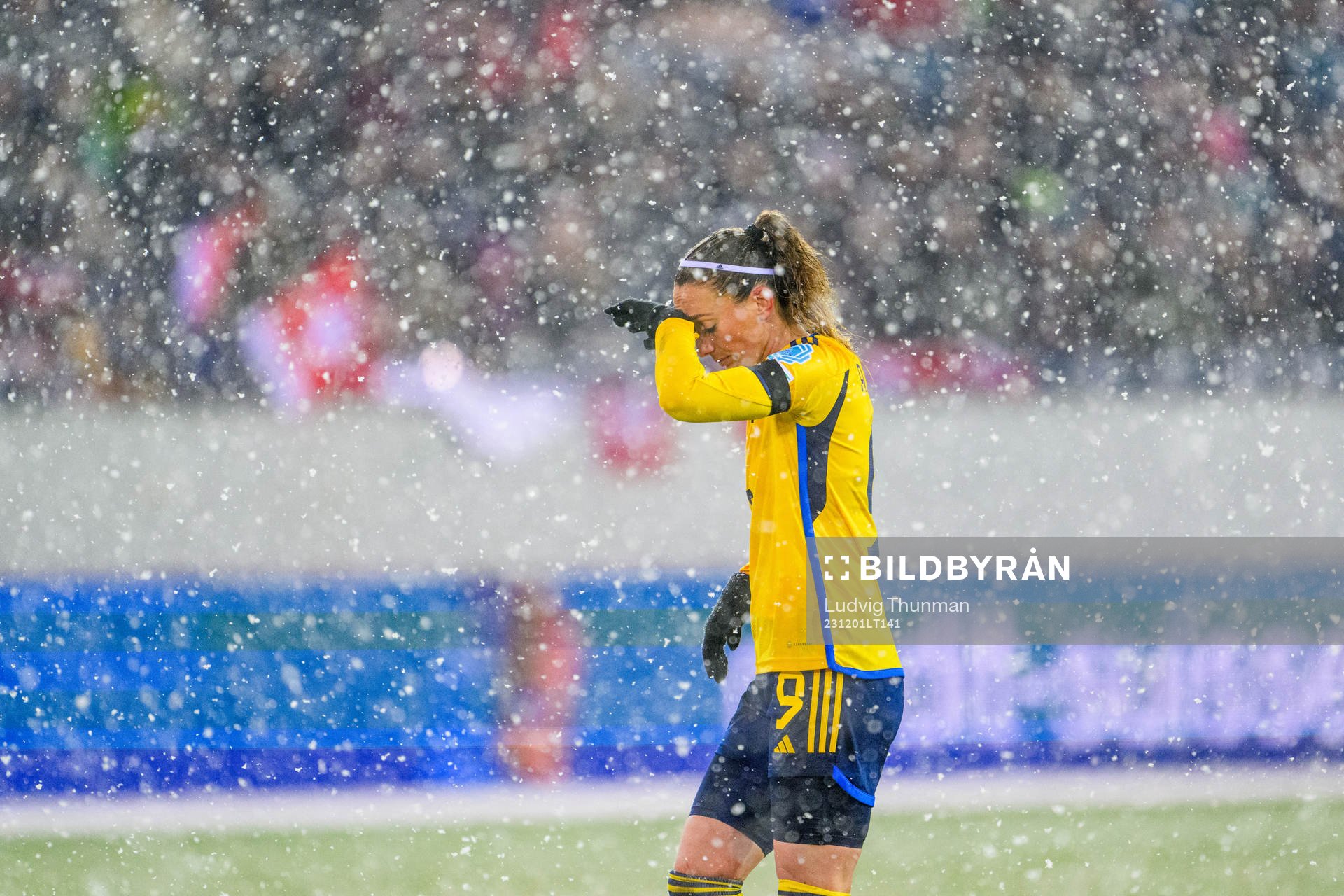 Kosovare Asllani of Sweden looks dejected