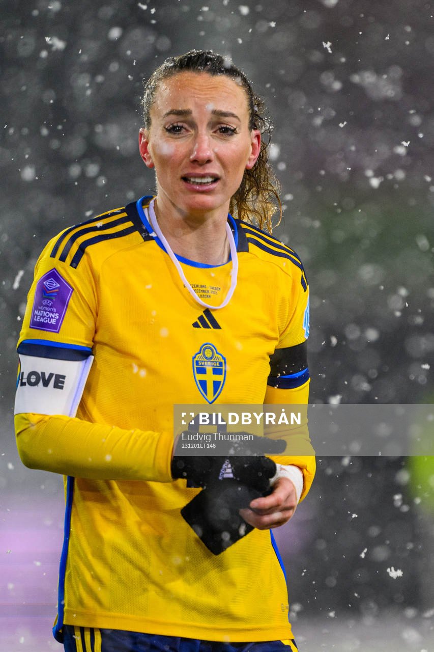 Kosovare Asllani of Sweden looks dejected
