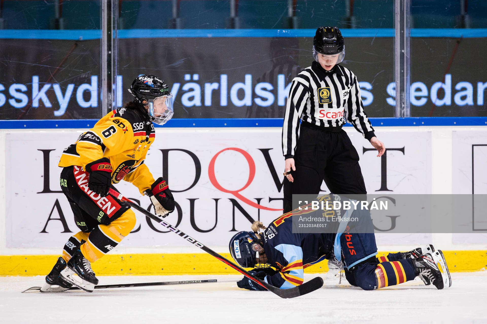 Luleås Jenni Hiirikoski och Djurgårdens Alice Östensson