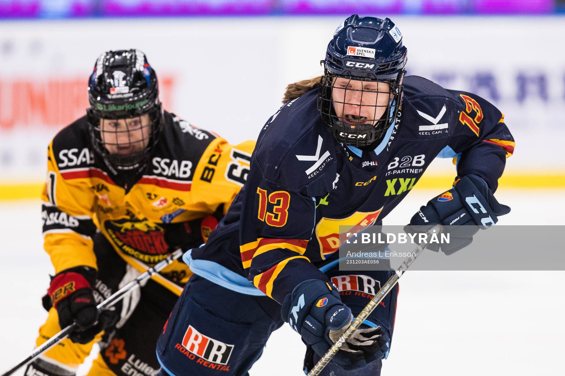 Luleås Lisa Johansson och Djurgårdens Anneke Linser
