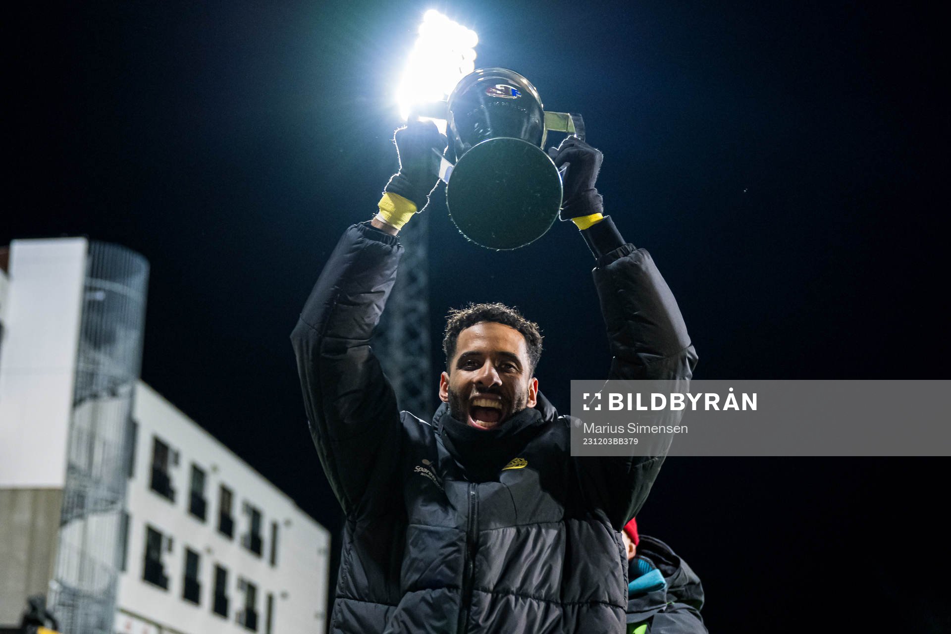 Amahl Pellegrino of Bodø/Glimt celebrates with the trophy after the Eliteserien match between Bodø/Glimt and Sarpsborg 08 on December 3, 2023 in Bodø.
