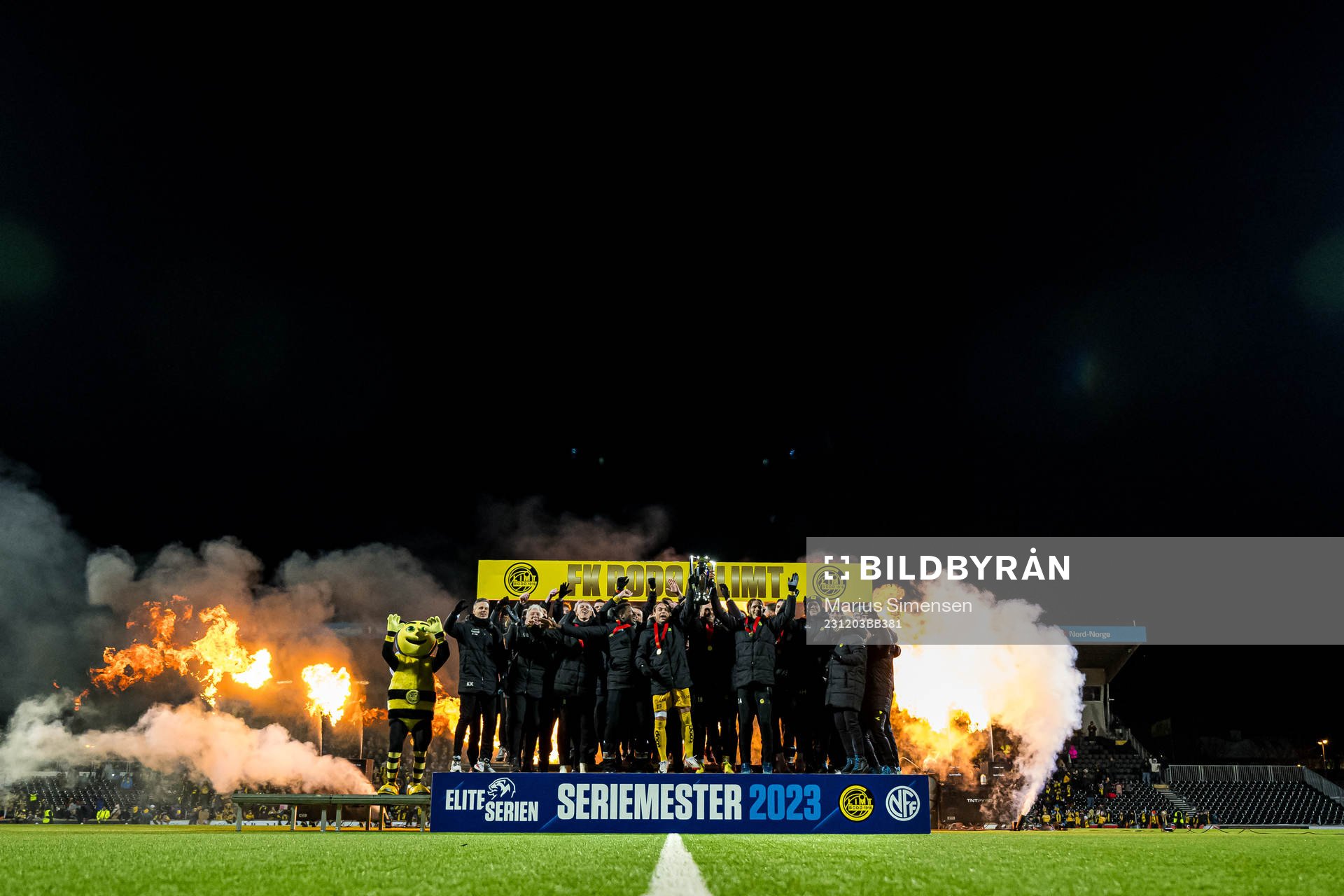 Players of Bodø/Glimt celebrates with the trophy after the Eliteserien match between Bodø/Glimt and Sarpsborg 08 on December 3, 2023 in Bodø.