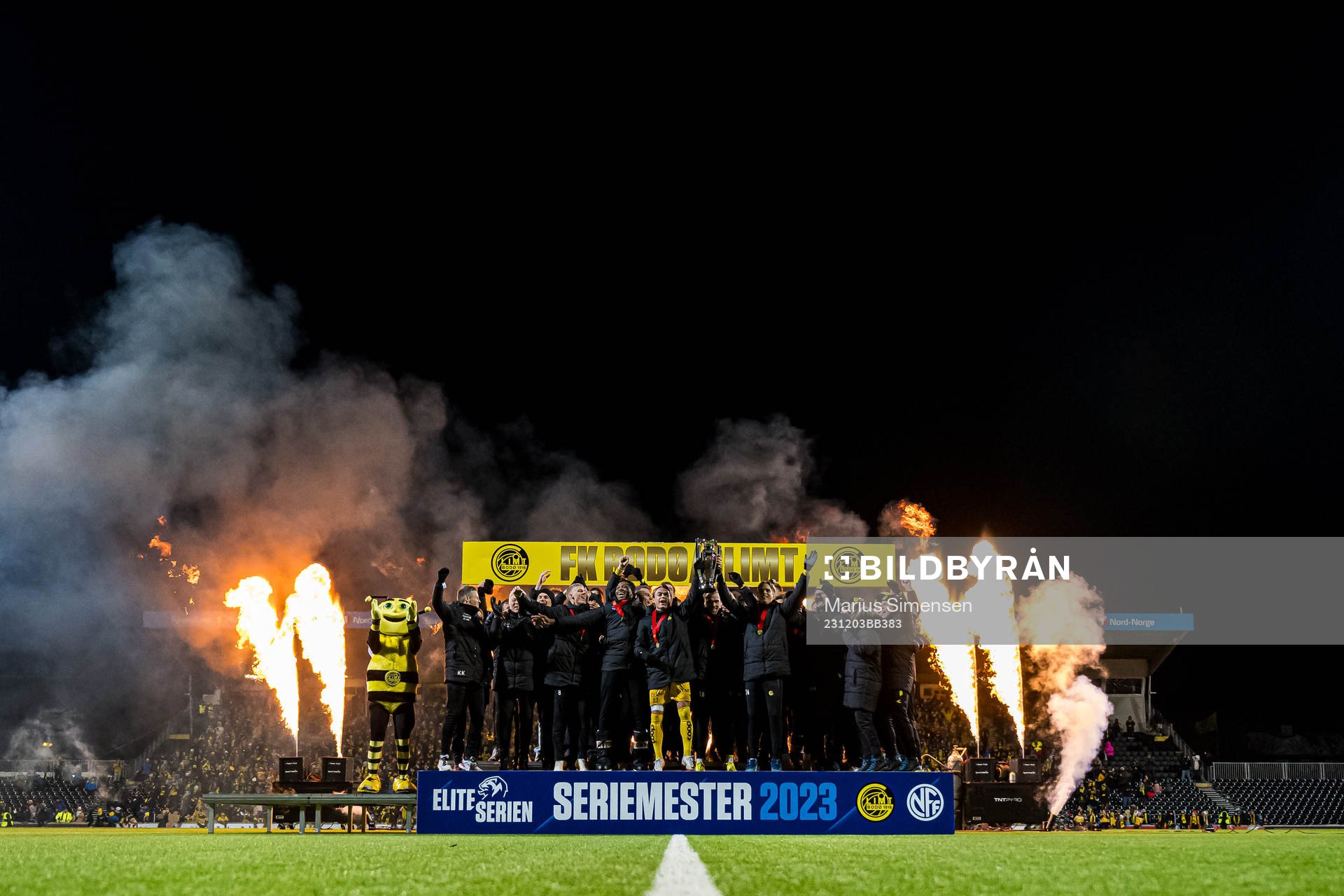 Players of Bodø/Glimt celebrates with the trophy after the Eliteserien match between Bodø/Glimt and Sarpsborg 08 on December 3, 2023 in Bodø.