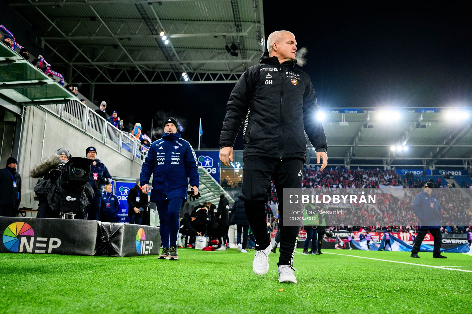 Head coach Geir Bakke of Vålerenga and Head coach Gaute