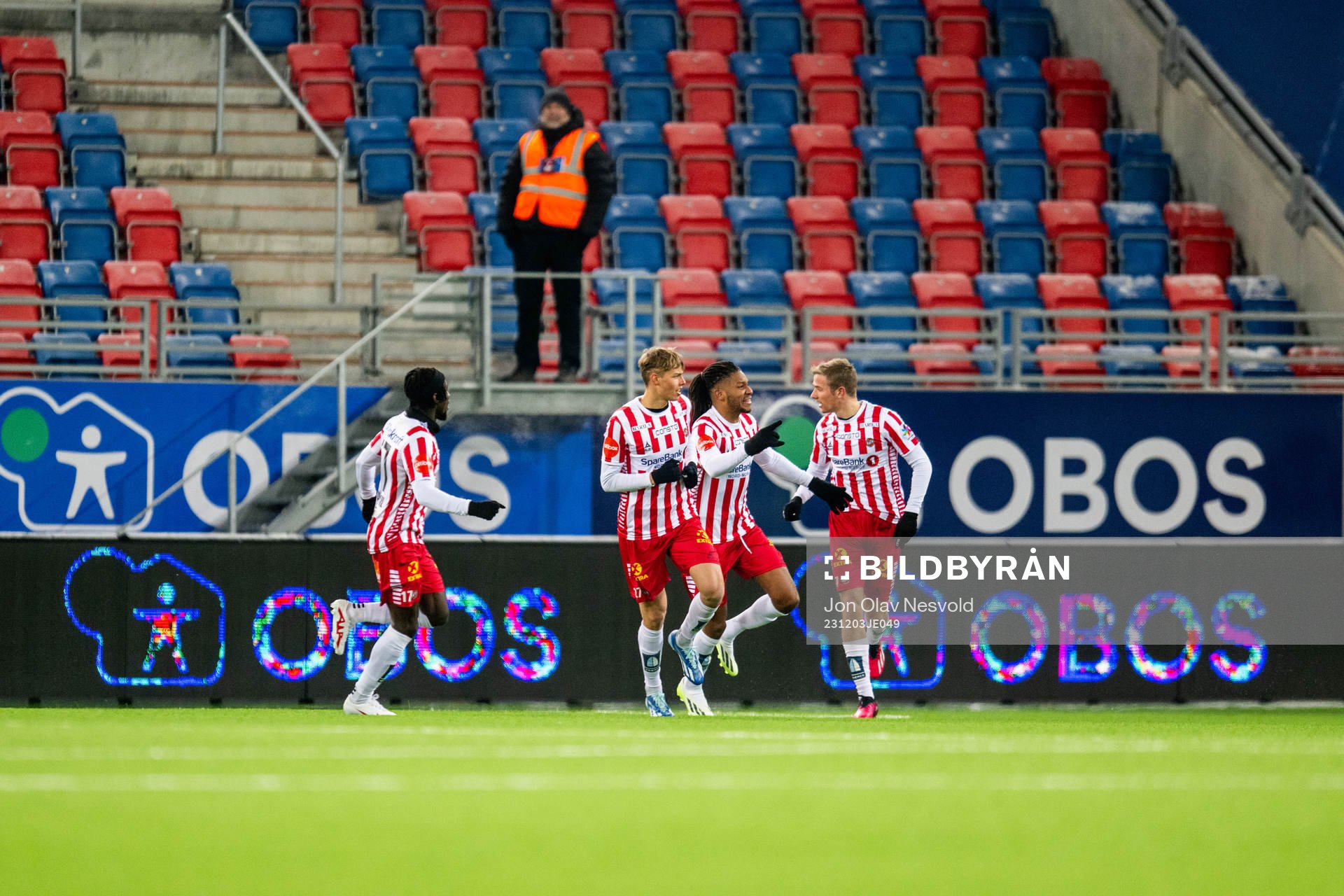 Players of Tromsø celebrate the 1-1 goal
