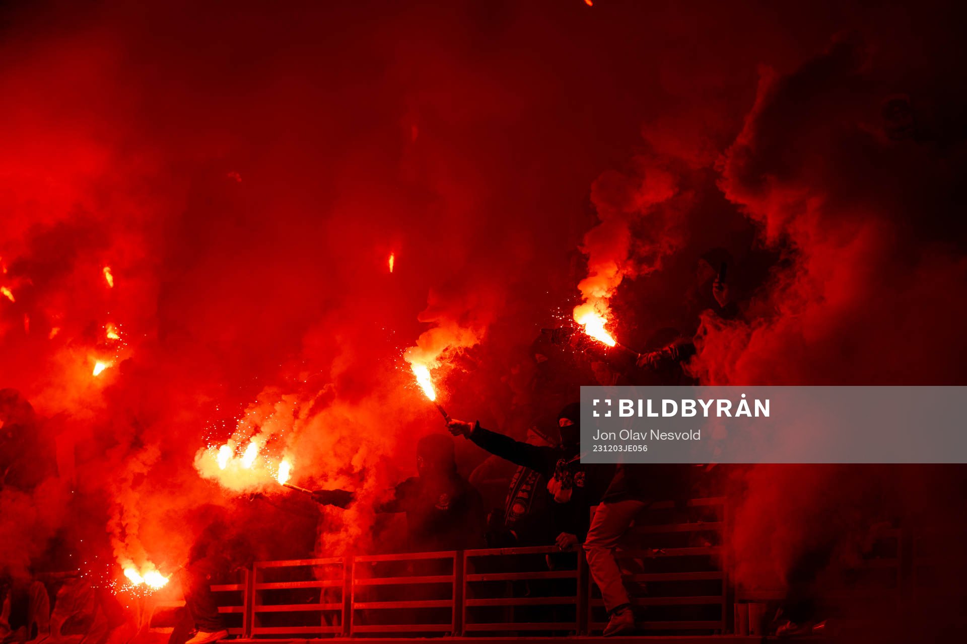 Supporters of Vålerenga with pyro effects