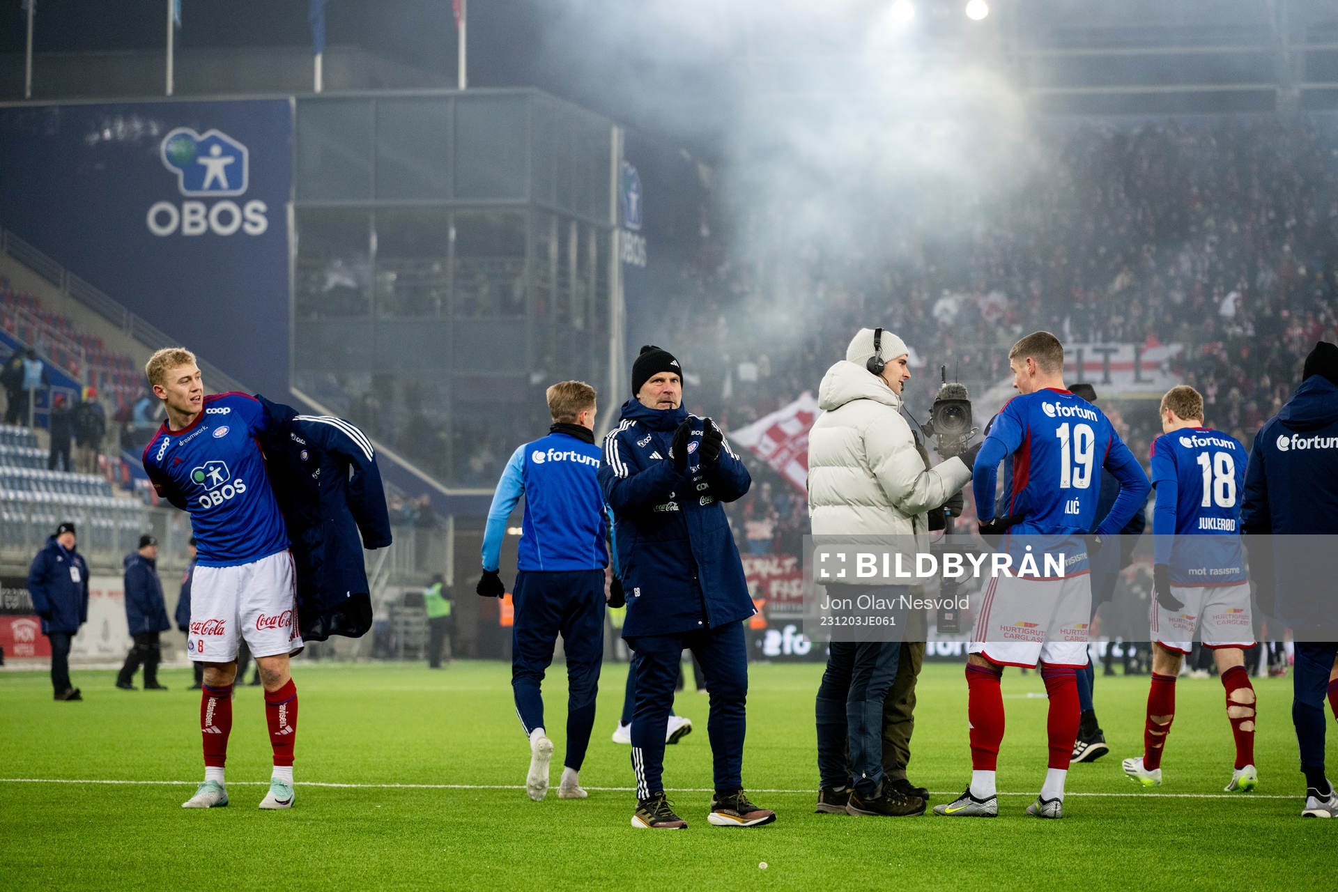 Henrik Bjørdal and head coach Geir Bakke of Vålerenga