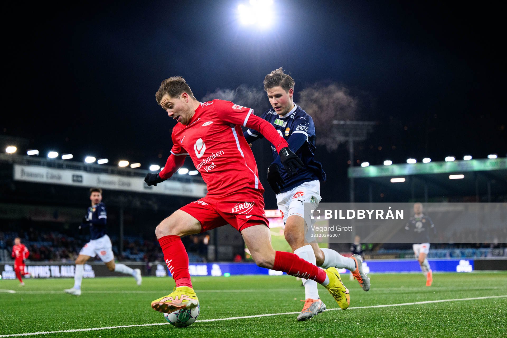 Frederik Lindbøg Børsting of Brann and Ari Leifsson of