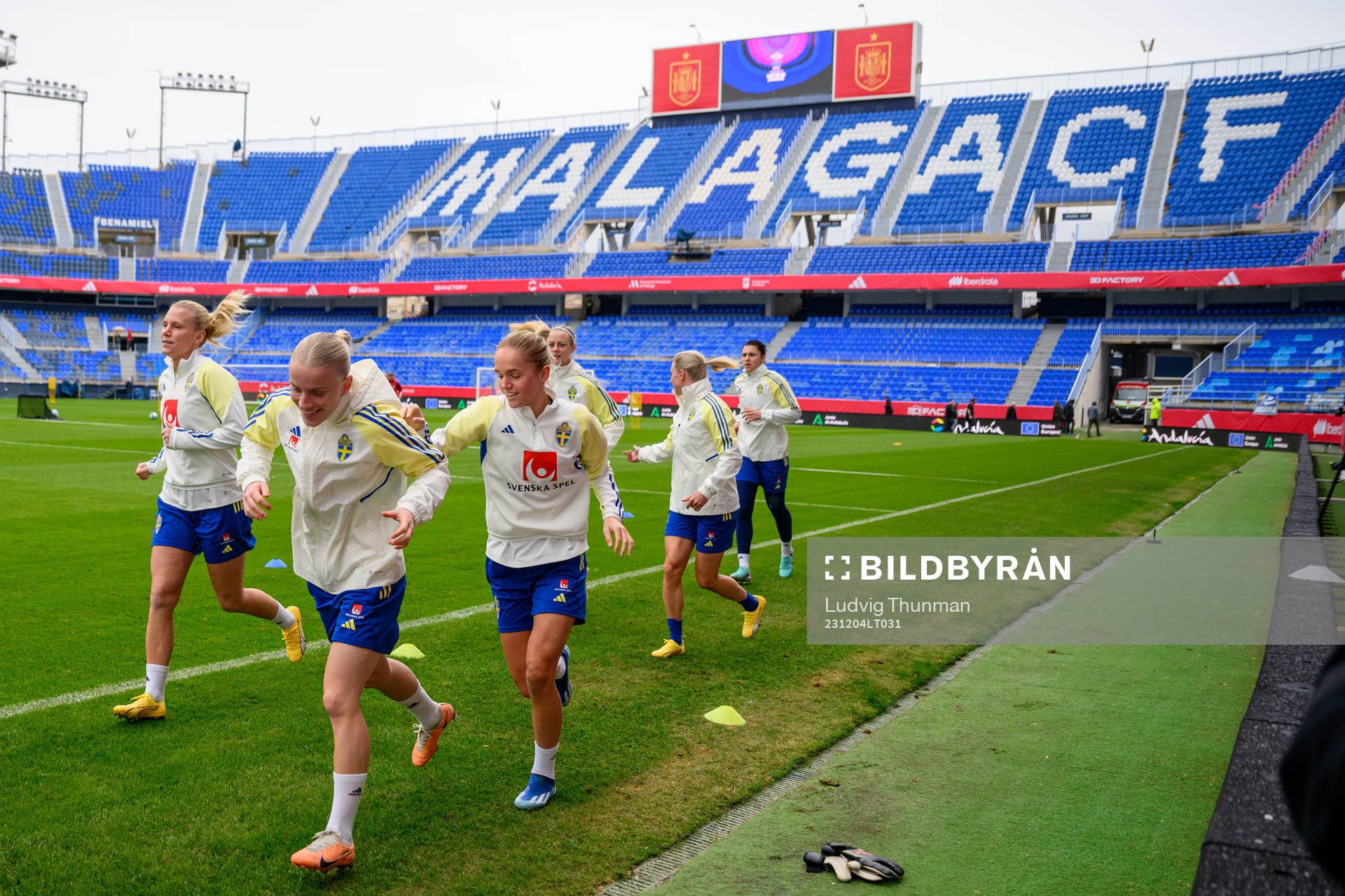Josefine Rybrink, Anna Sandberg and Hanna Lundkvist of Sweden of the women’s national football team of Sweden on December 4, 2023 in Malaga.
