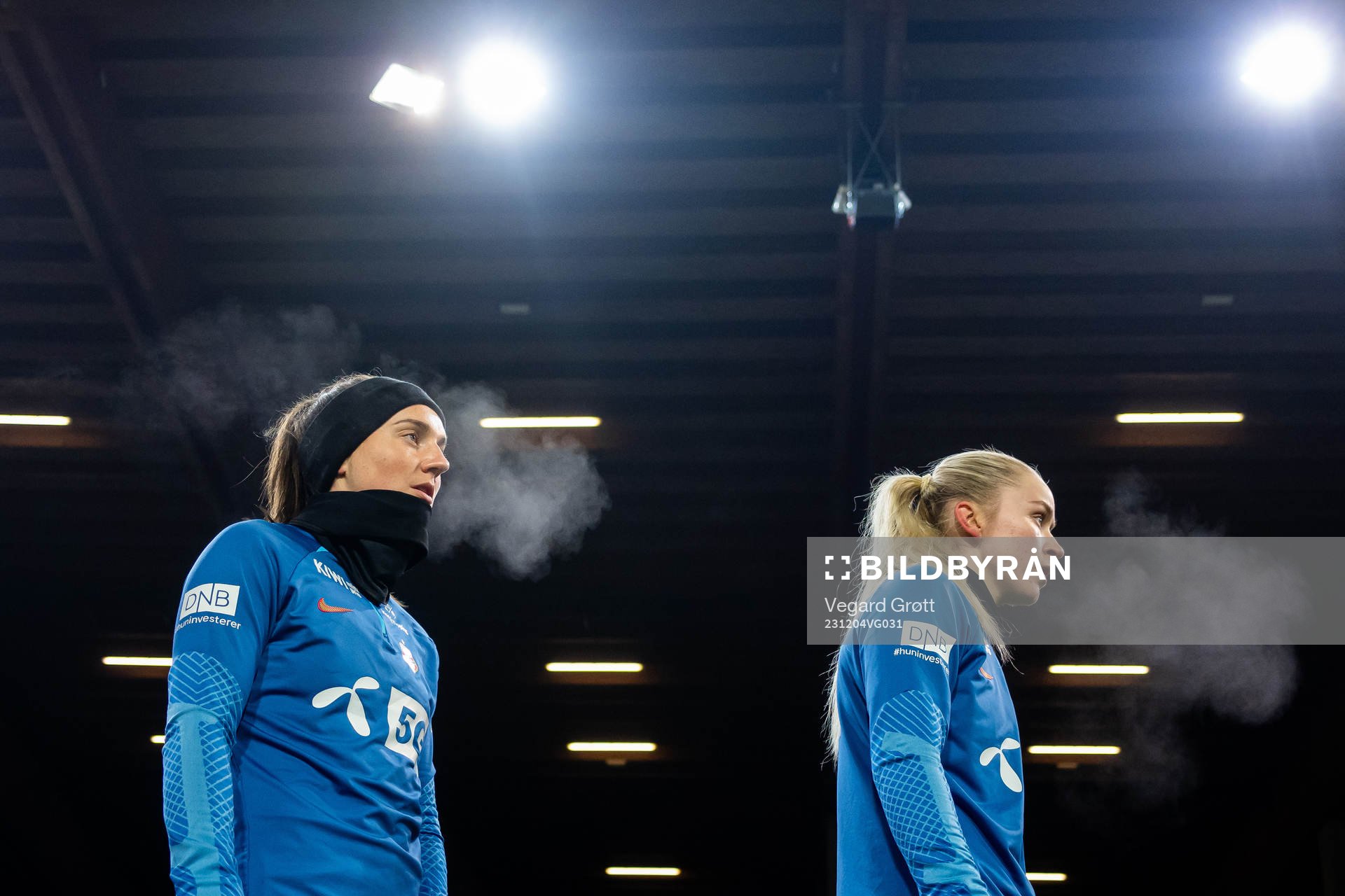 Vilde Bøe Risa and Anna Langås Jøsendal of the Norwegian women's national football team during a training session on December 4, 2023 in Sankt Pölten.