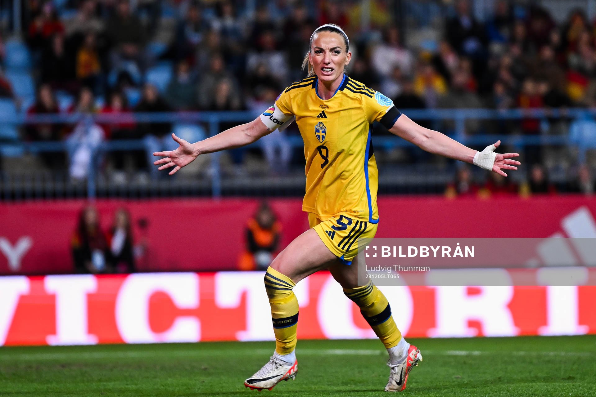 Kosovare Asllani of Sweden celebrates the 1-2 goal during the UEFA Women's Nations League football match between Spain and Sweden on December 5, 2023 in Malaga.