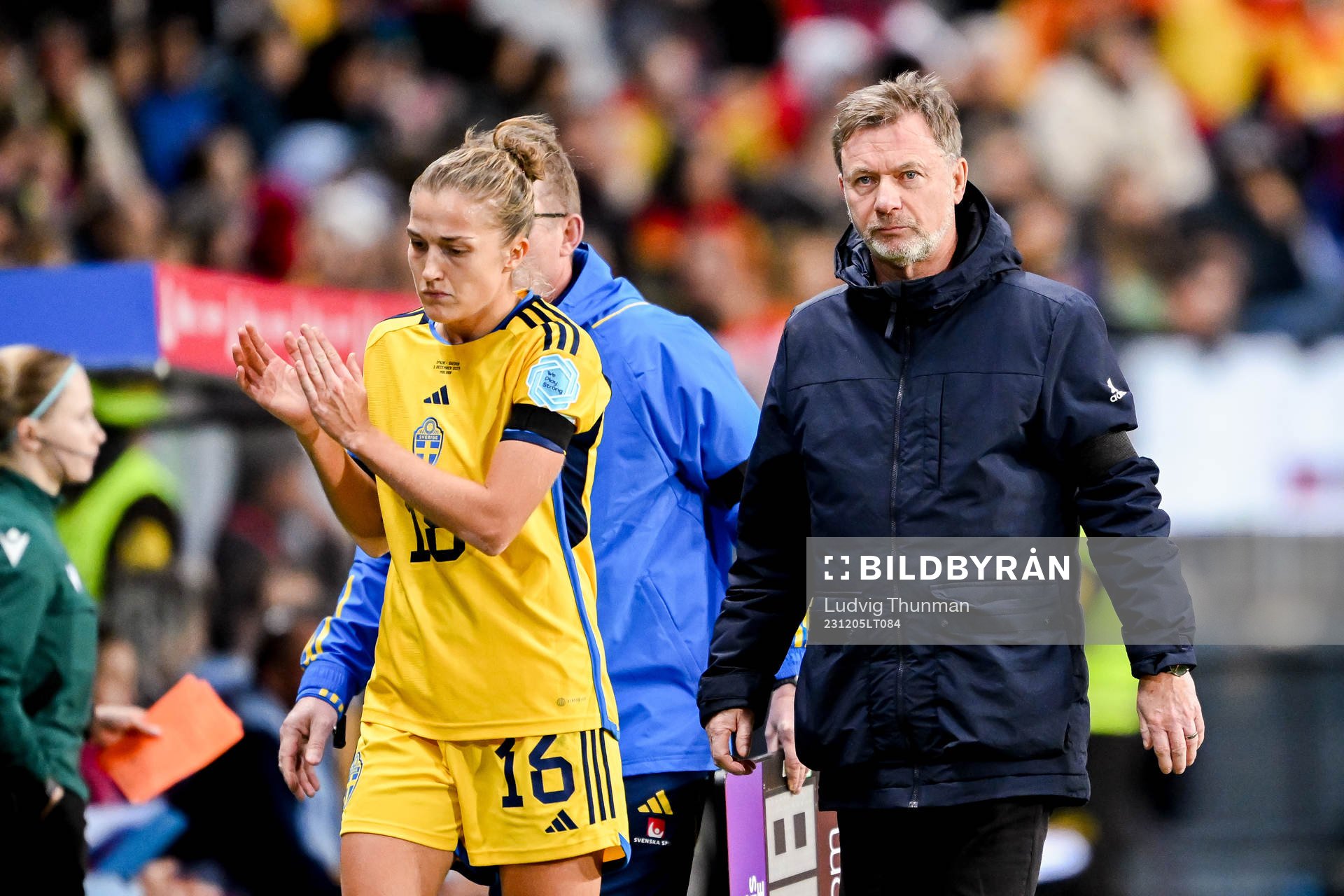 Filippa Angeldahl and Head coach Peter Gerhardsson of Sweden