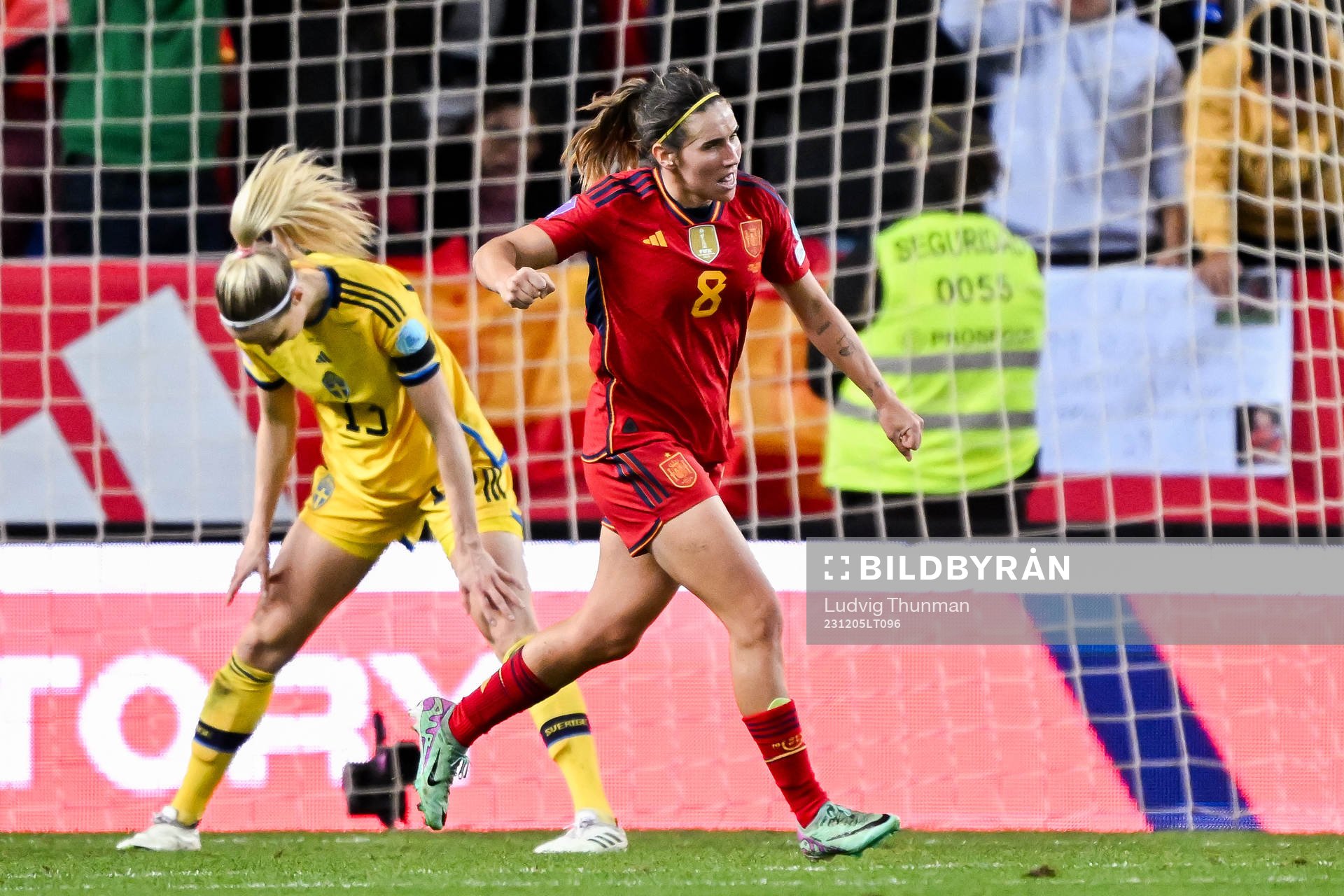 Esther González Rodriguez of Spain celebrates the 3-3 goal