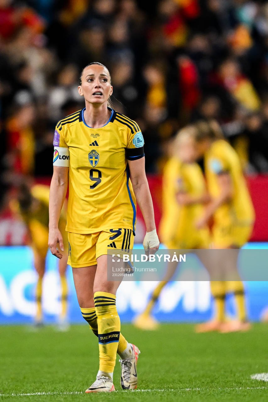 Kosovare Asllani of Sweden looks dejected